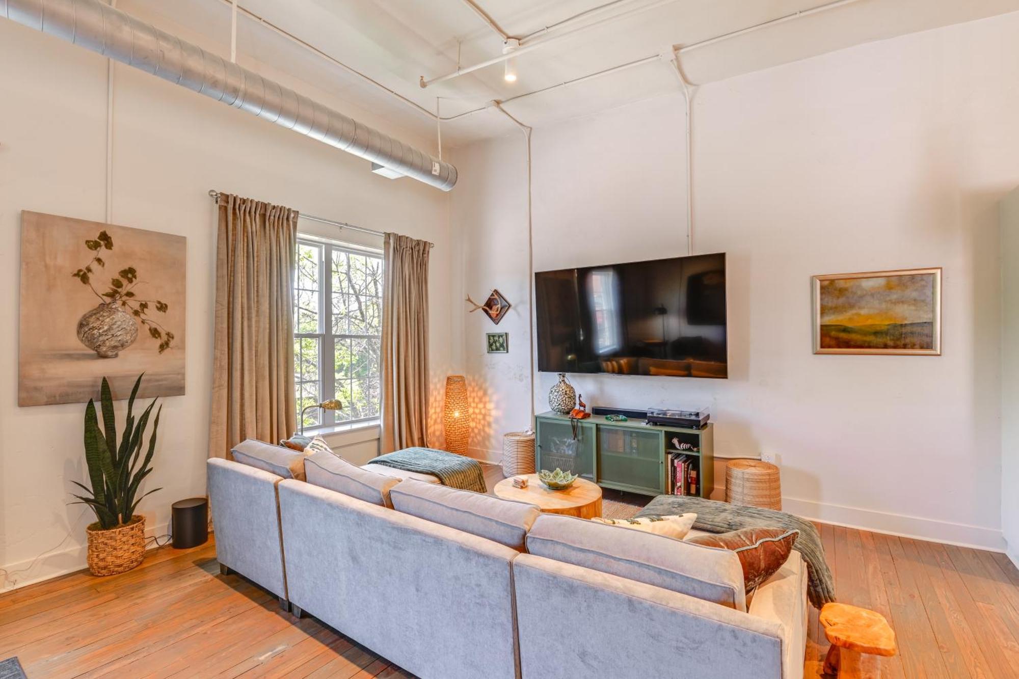 Apartment Walk To Vanderbilt Eclectic In