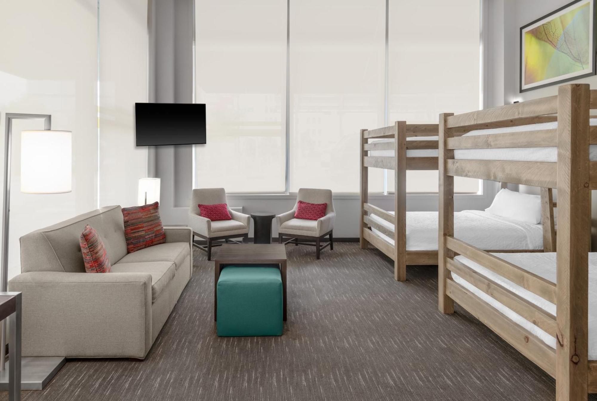 Hotel Homewood By Hilton Downtown 3*