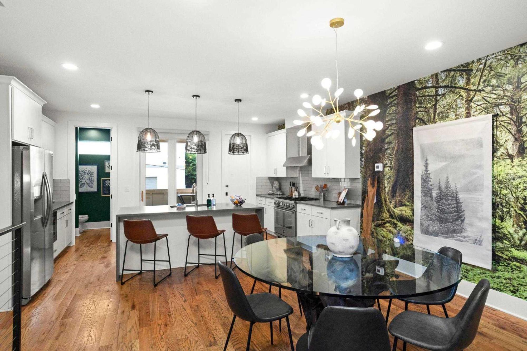 Earth At 8th & Argyle Elite Vacation Spot Holiday home