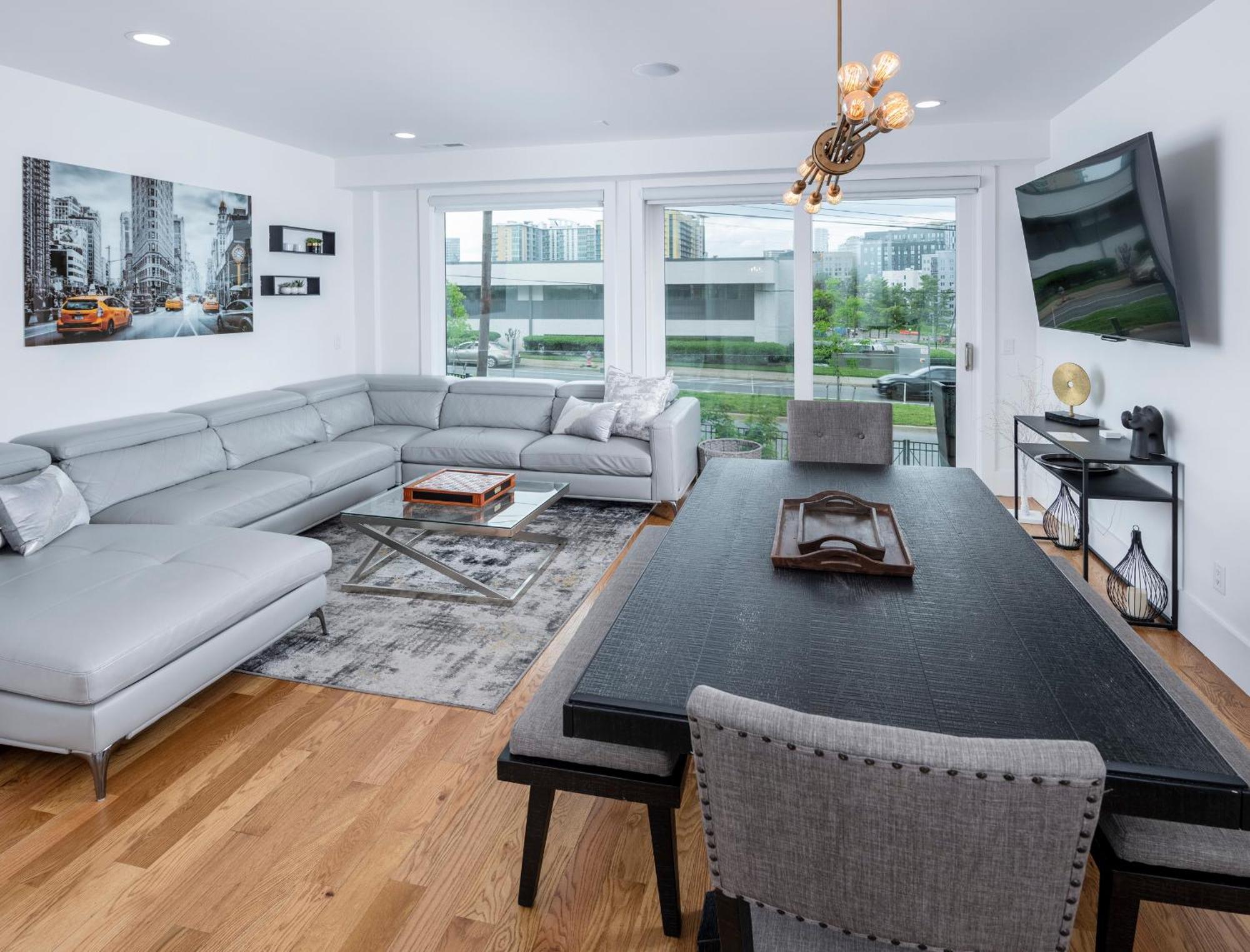Skyline Views - Rooftop Pool - Maximum Luxury Holiday home Nashville