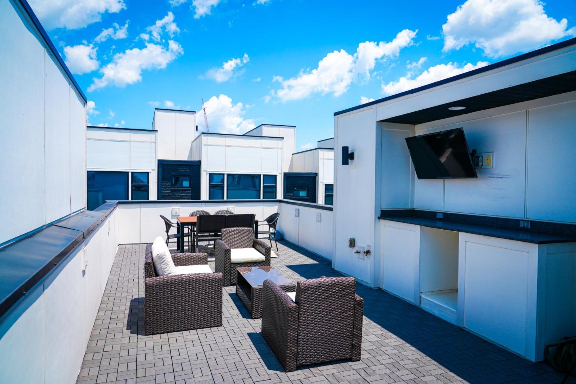 Riverfront Bliss Villa Nashville