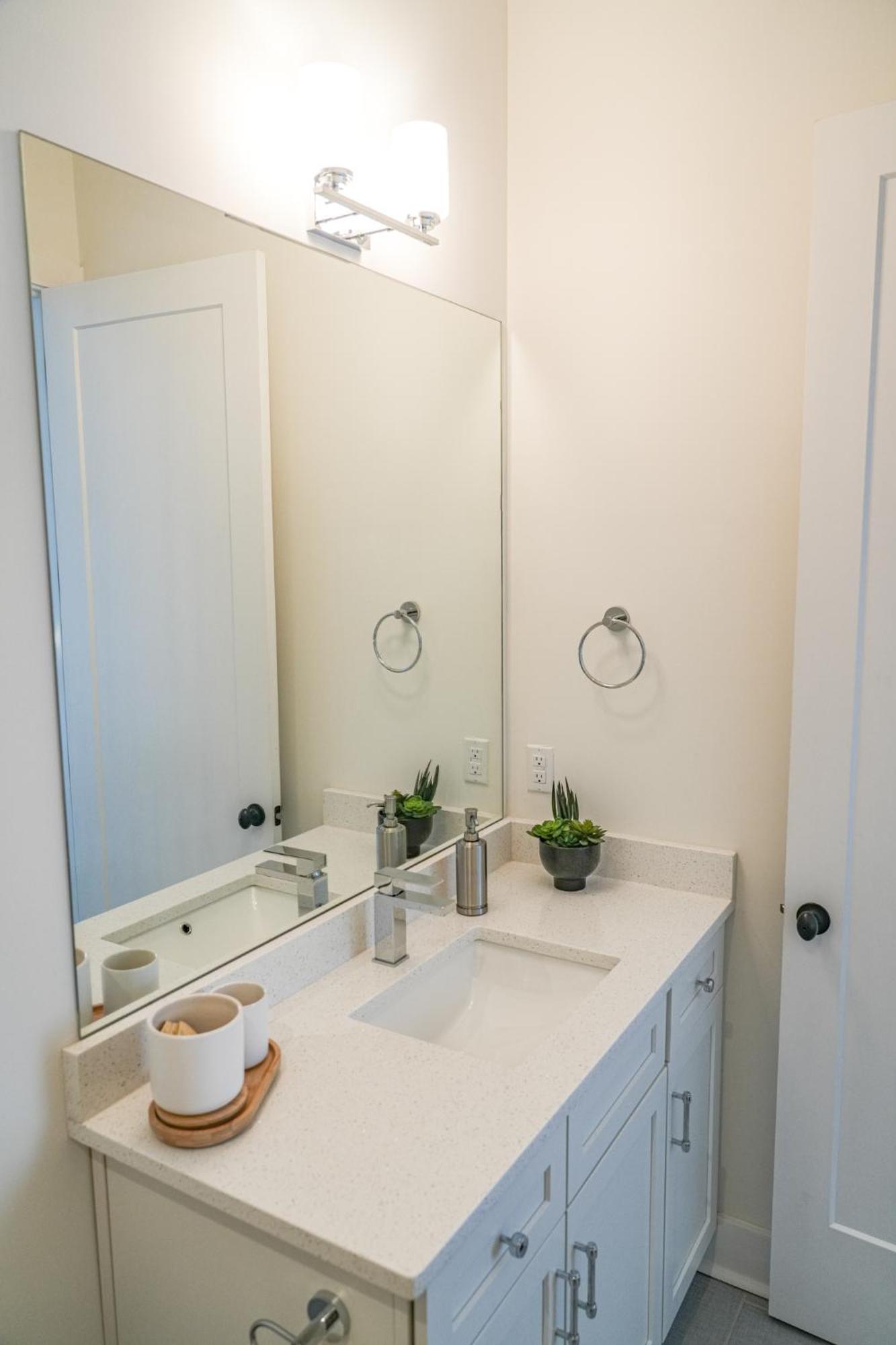 Riverfront Bliss Villa Nashville