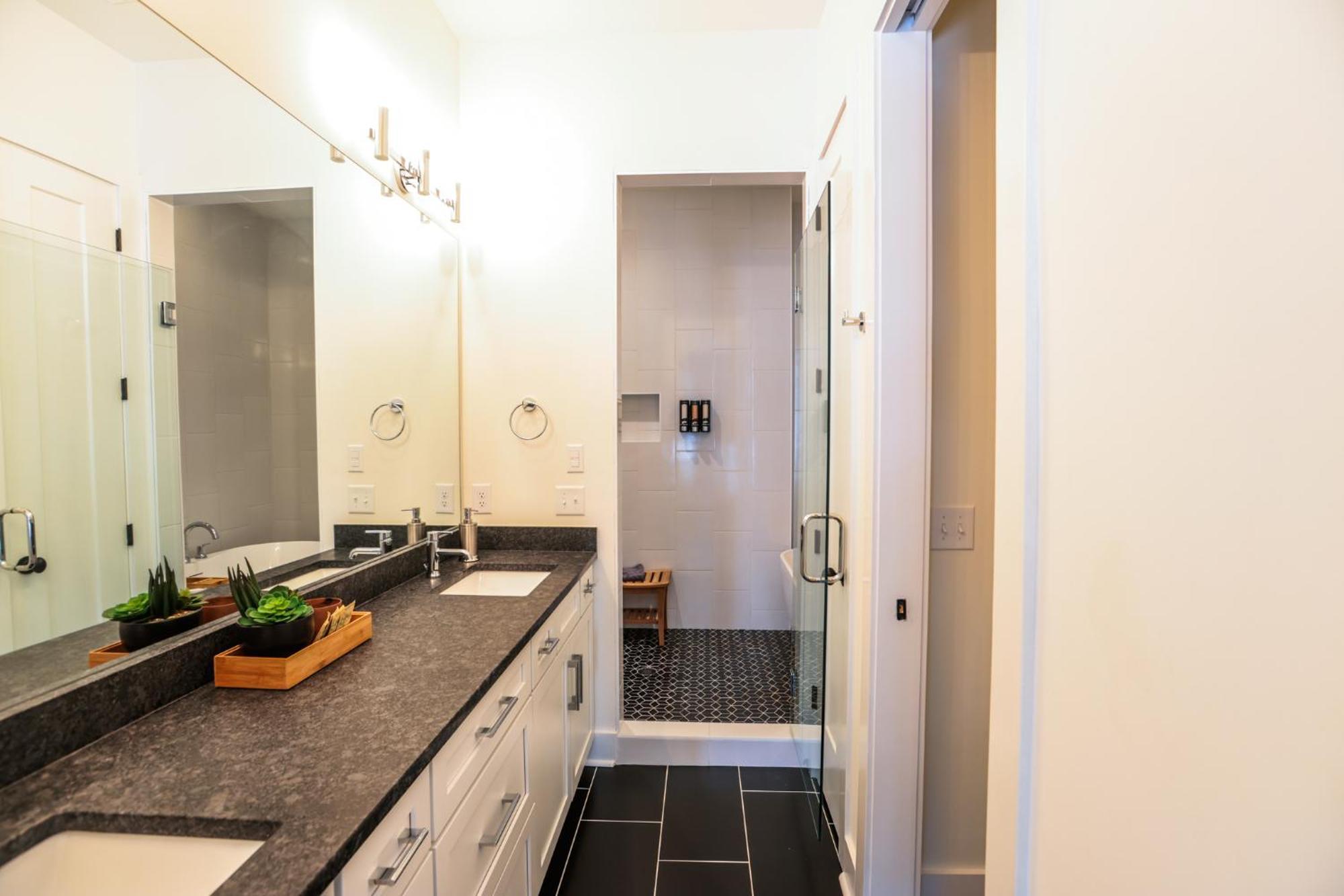 Riverfront Bliss Villa *