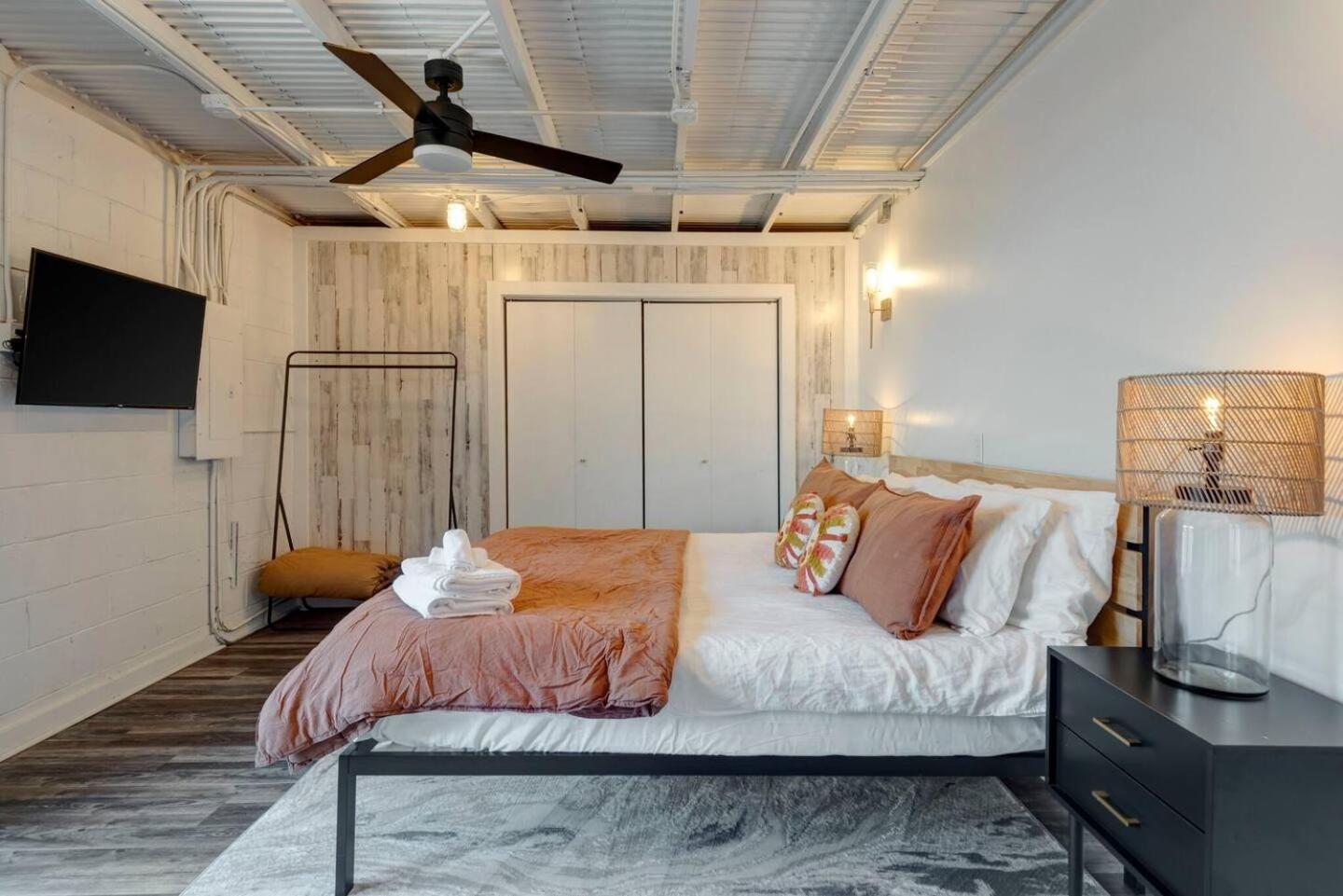 Bougie Squirrel Glam Pad *