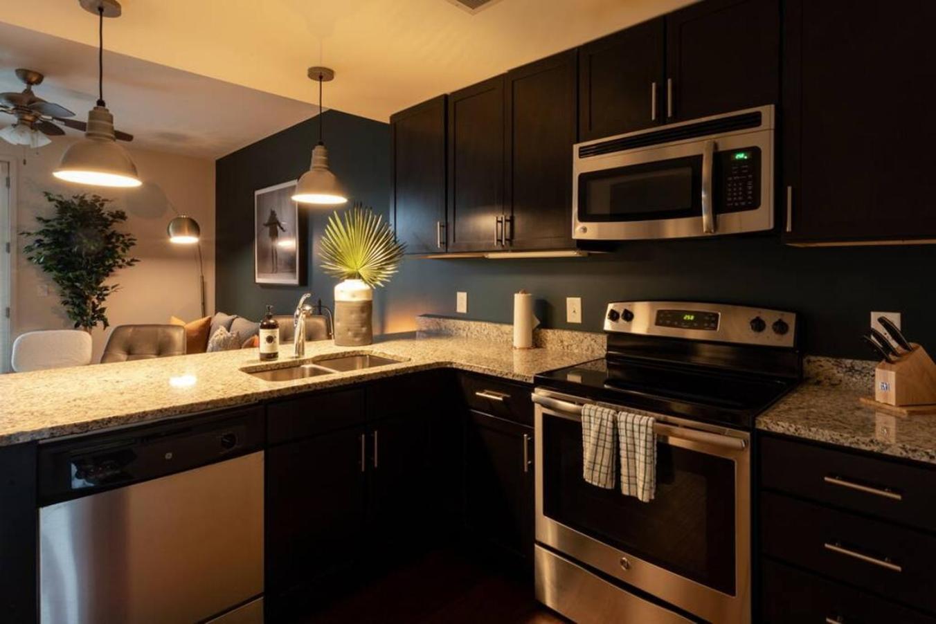 Aparthotel Heart Of 12 South, Near Downtown, Park Free - #12