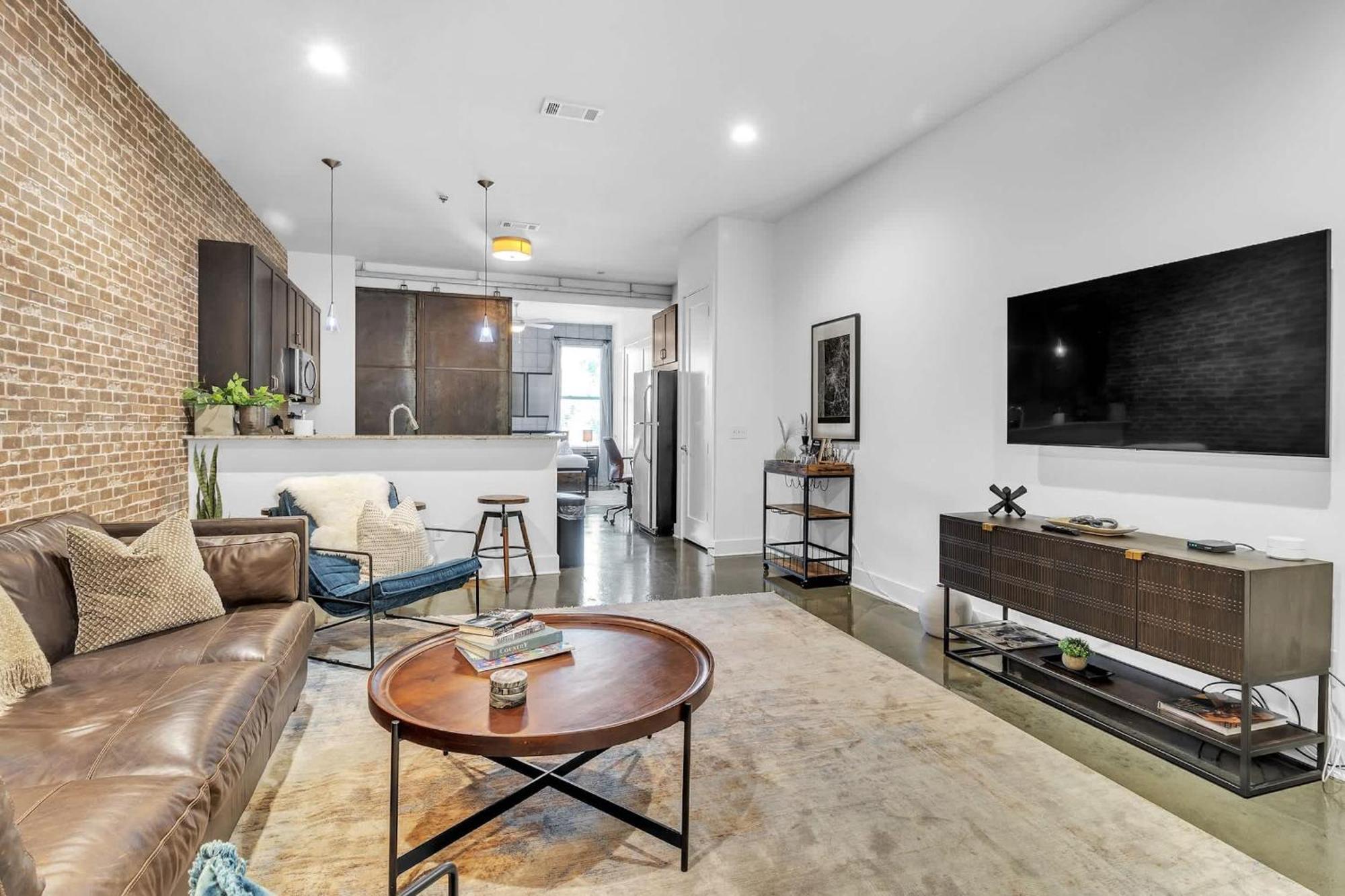 1 Bdr Loft Close To Vanderbilt Hospital * Nashville