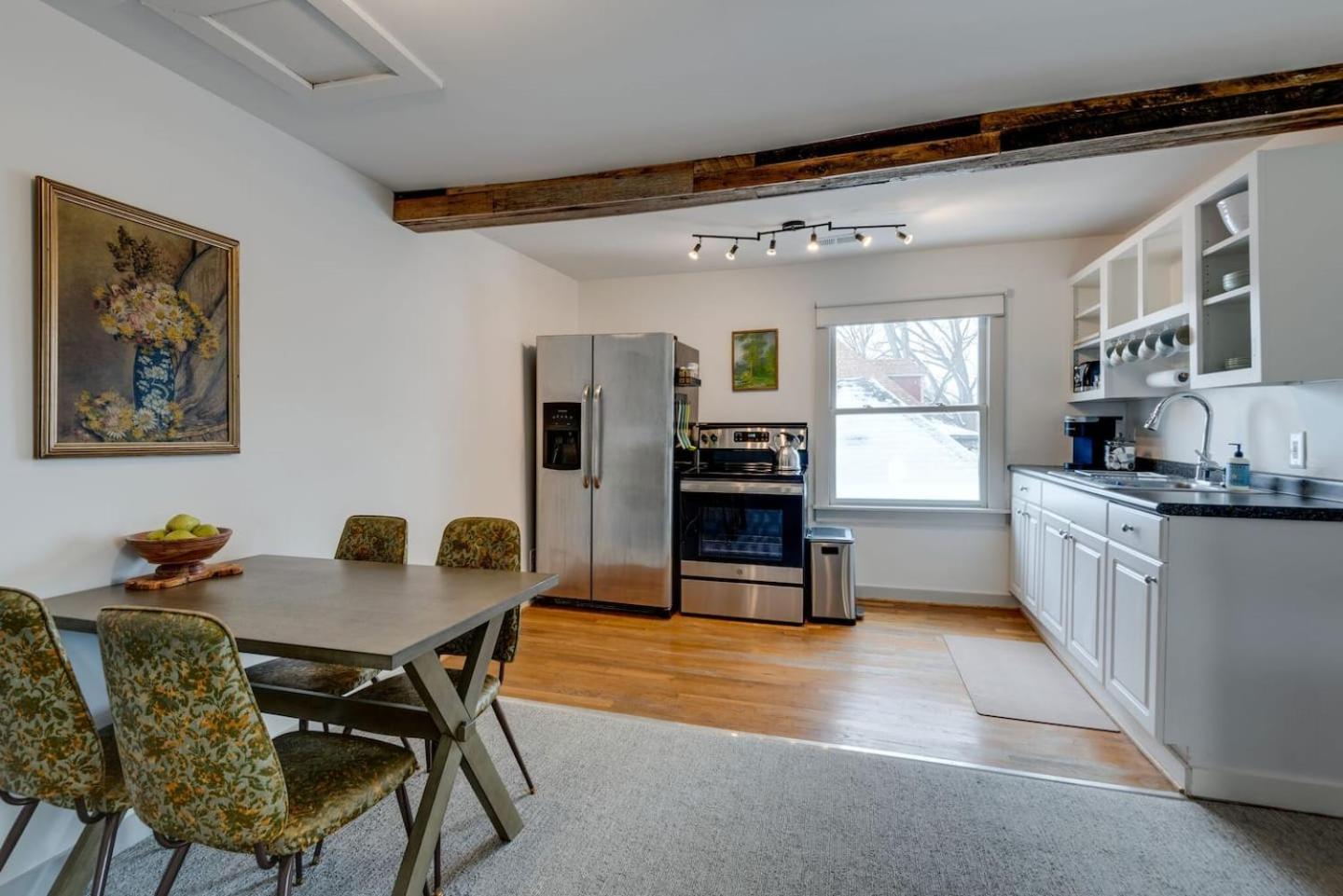 Alley Loft In 12 South Park Free Hotel