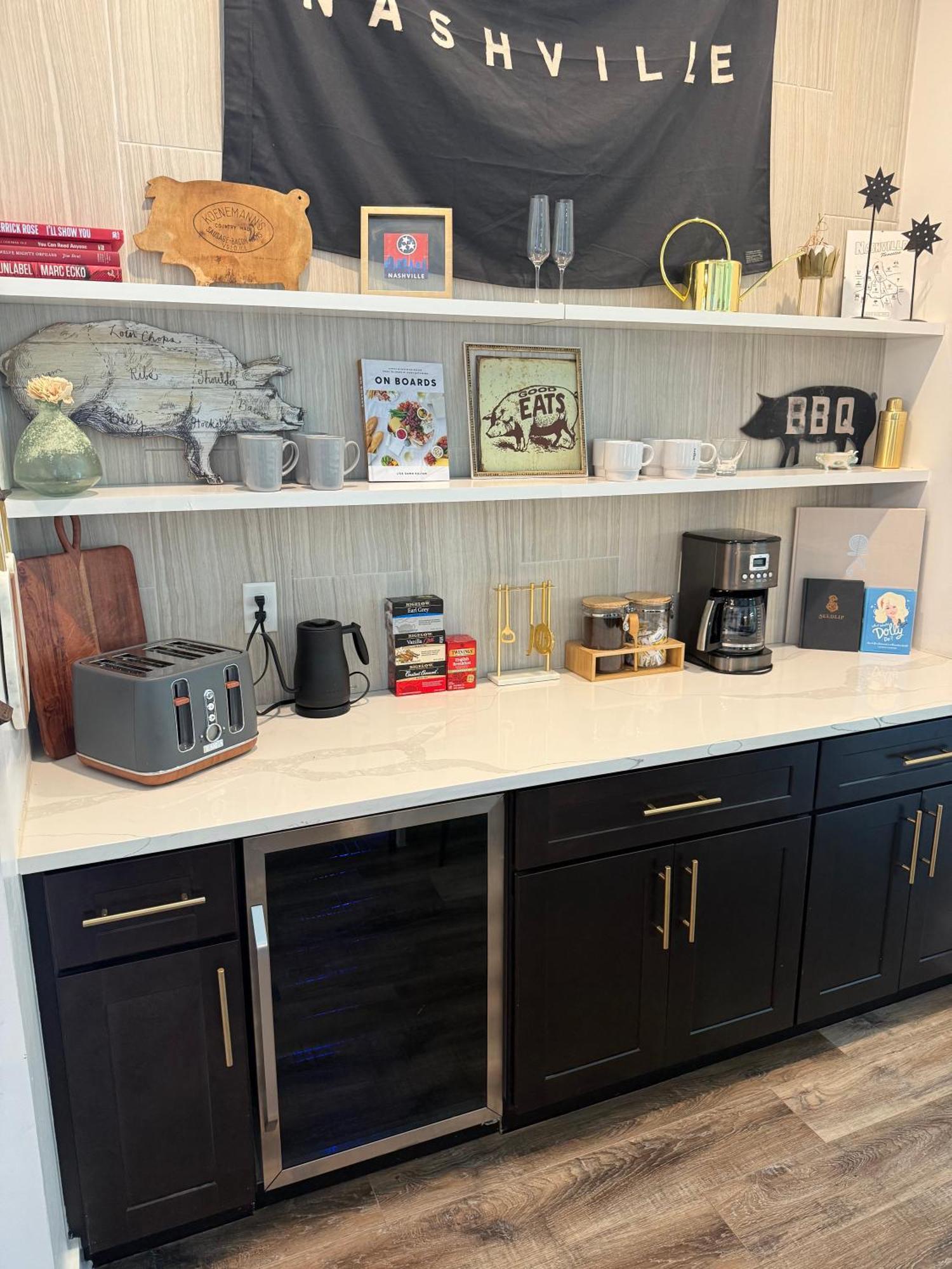 Walk Geodis Stadium Restaurants Rooftop Ev Garage Holiday home Nashville