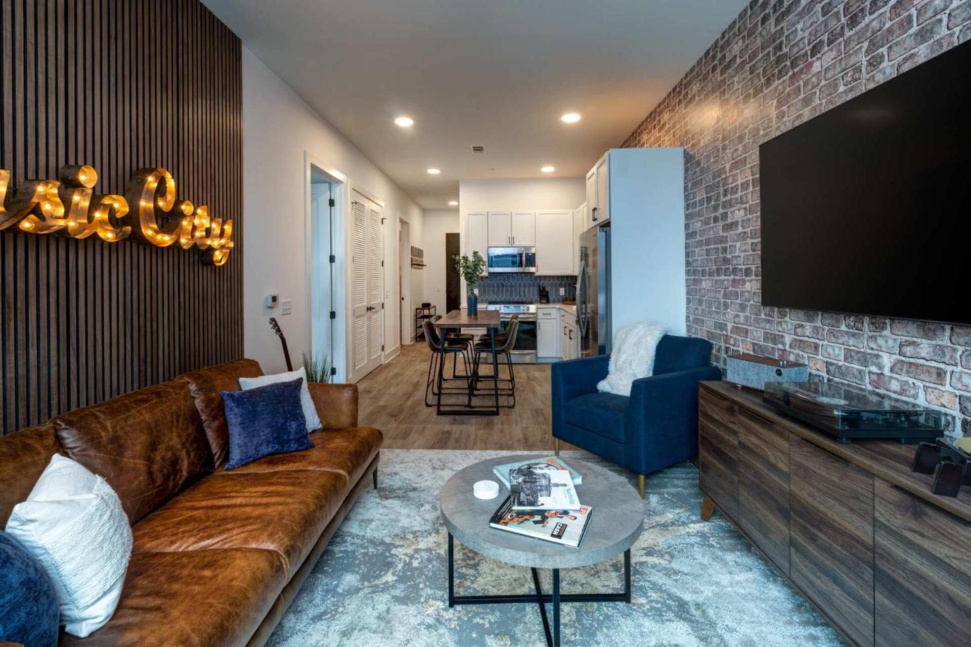 Trendy Close To Nissan Stadium Holiday home