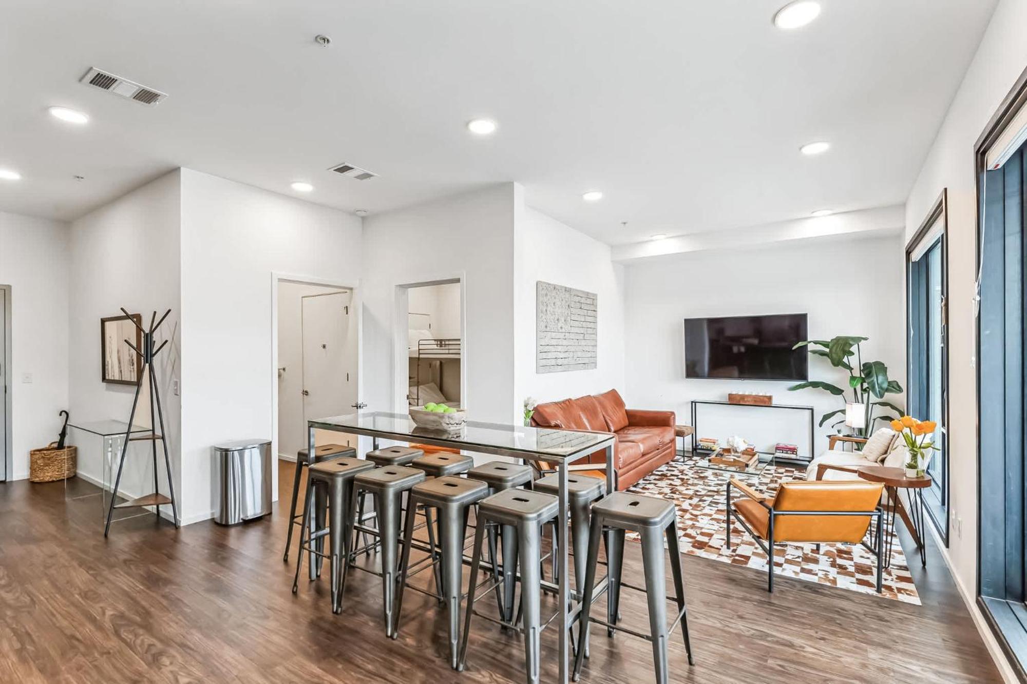 Holiday home Chic For 8 In Desirable Gulch Neighborhood