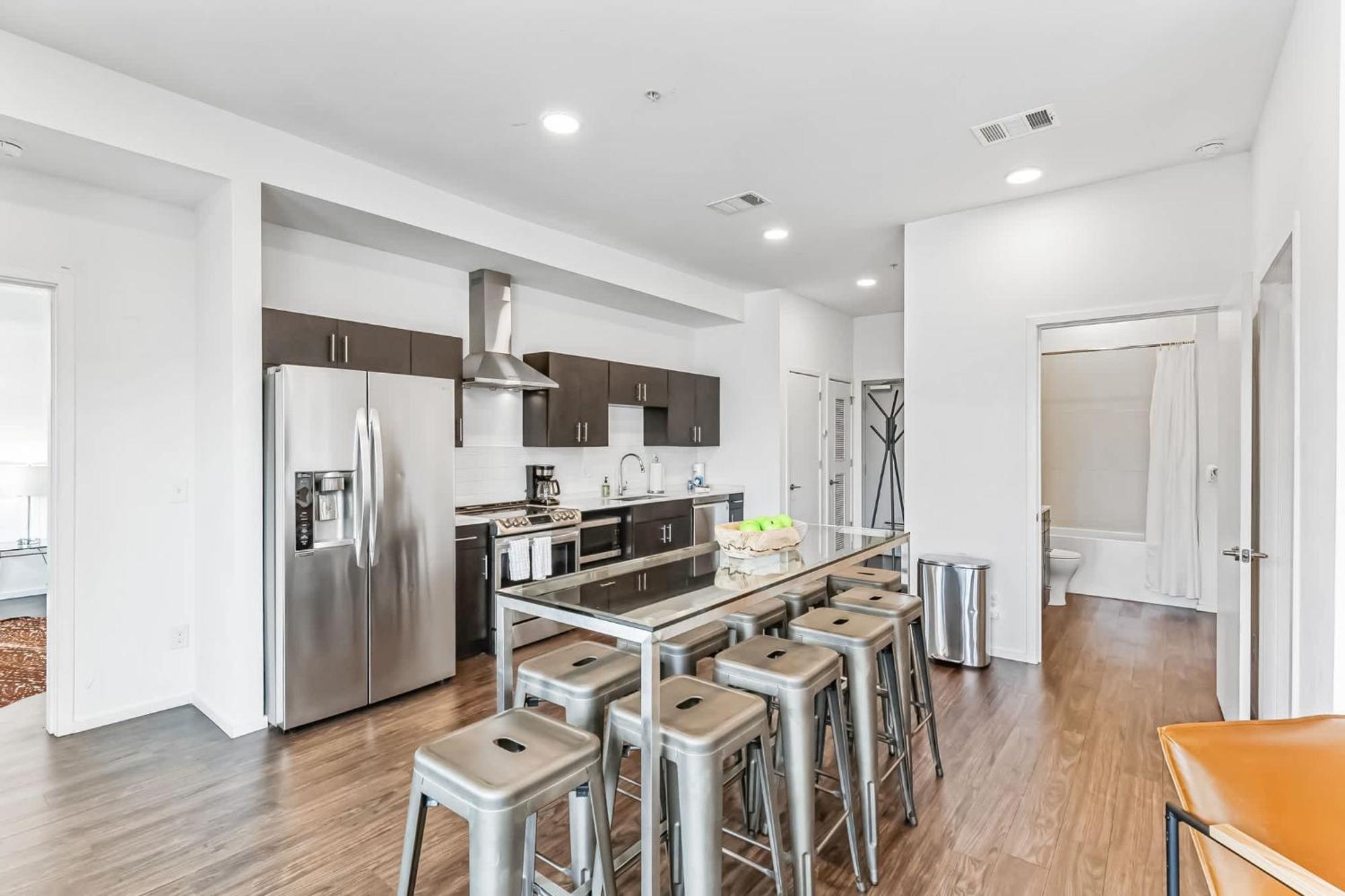 Holiday home Chic For 8 In Desirable Gulch Neighborhood *