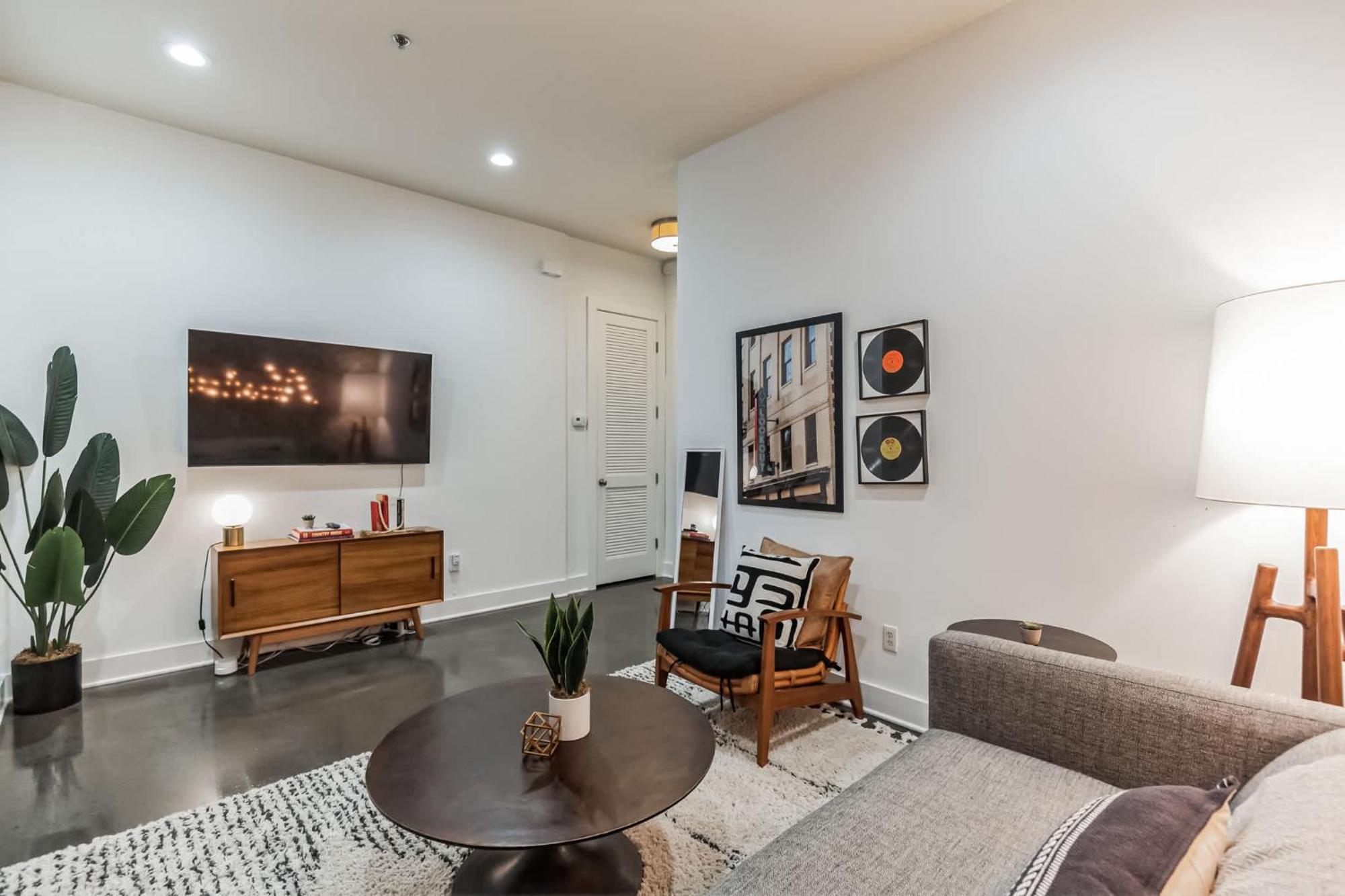 Holiday home 1 Bdr Loft Near The Parthenon Nashville