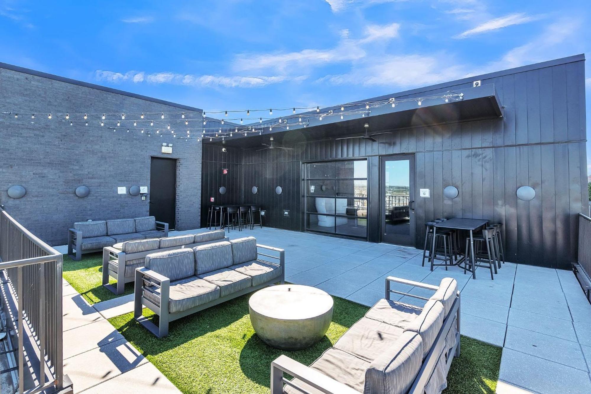 Apartment Gorgeous For 8 With Rooftop & Gym Near Dt *