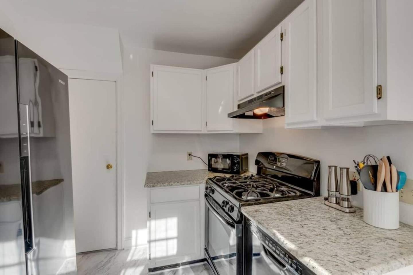 Nashville's Primrose In Hip Belmont Area Holiday home *