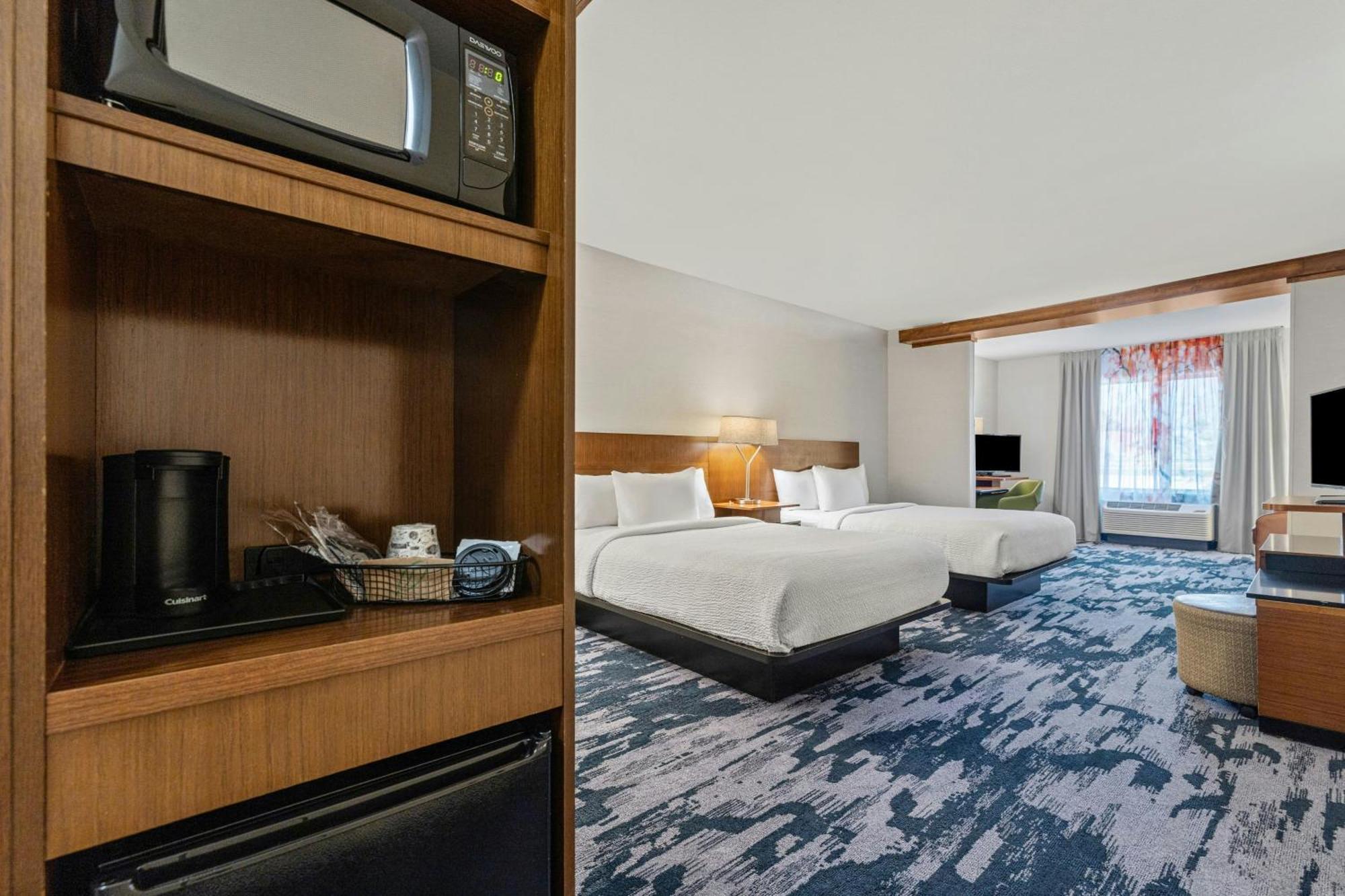 Fairfield & By Marriott Downtown-metrocenter Hotel