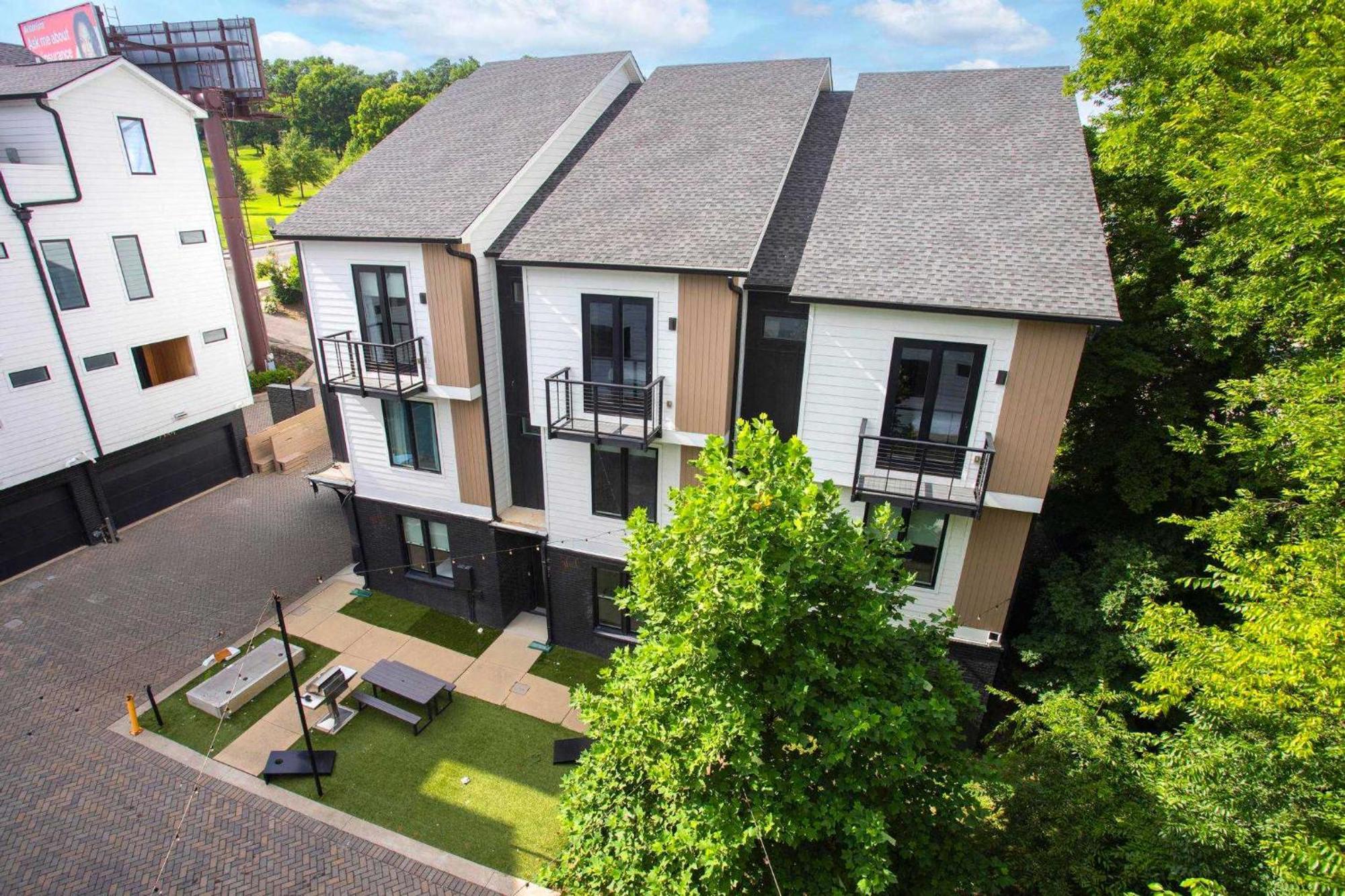 Holiday home Luxe At 8th And Argyle Elite Vacation Spot *