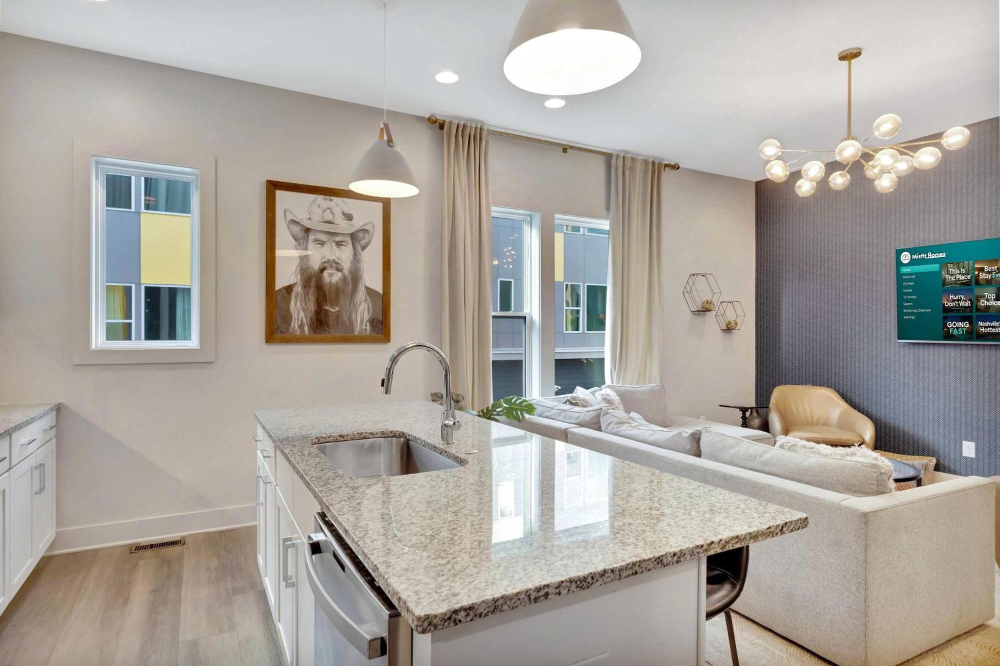 Rooftop Deck 2 Car Garage Near Downtown Holiday home Nashville