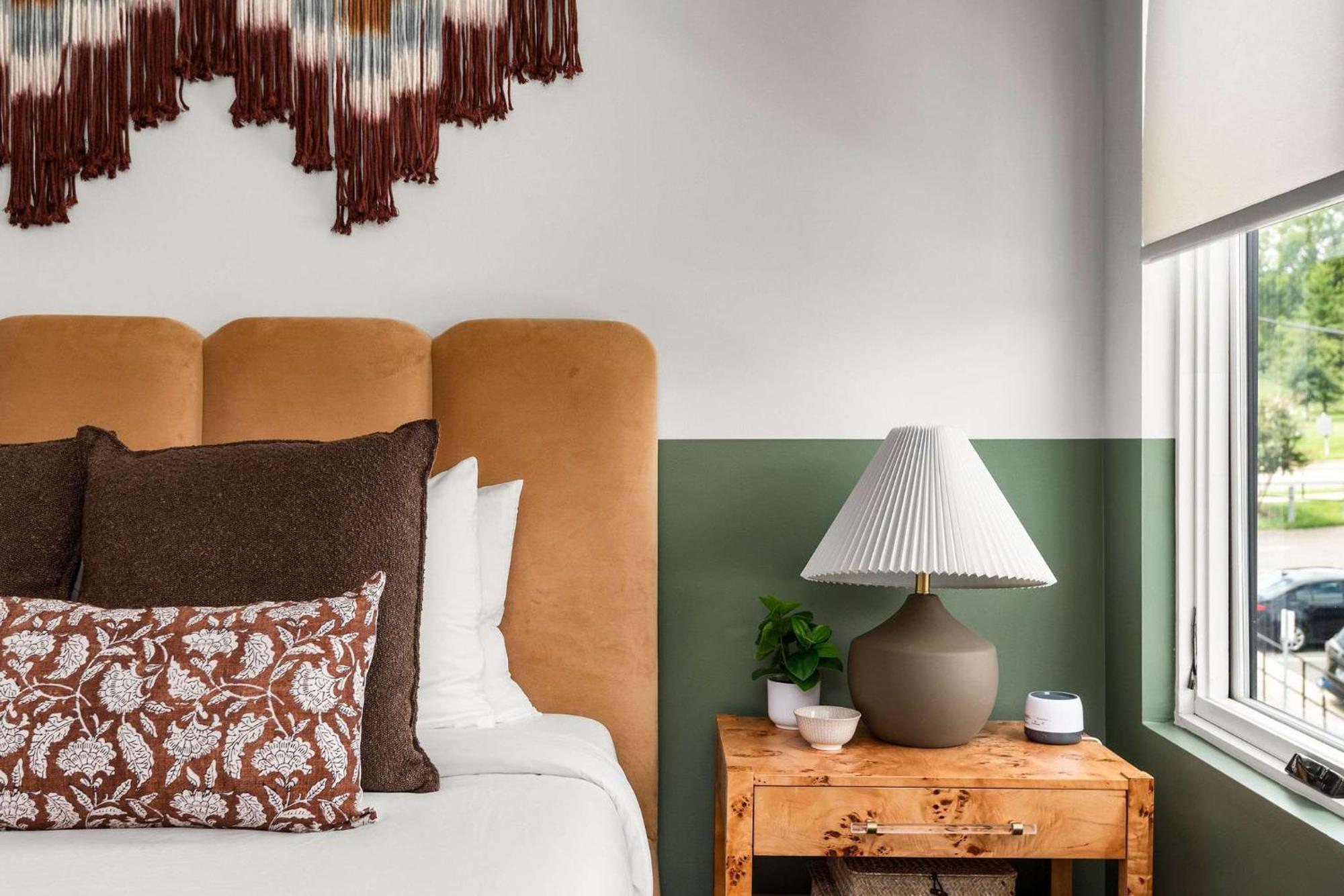 Earth At 8th & Argyle Elite Vacation Spot