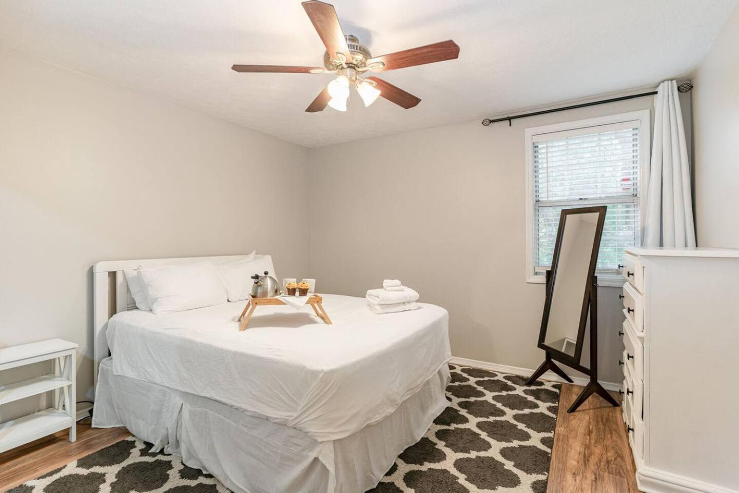 3 Units - Sleeps 24 - Mins To Downtown And Airport Nashville