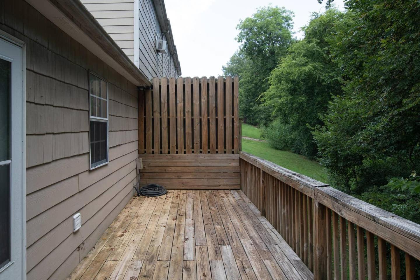 3 Units - Sleeps 24 - Mins To Downtown And Airport Apartment *