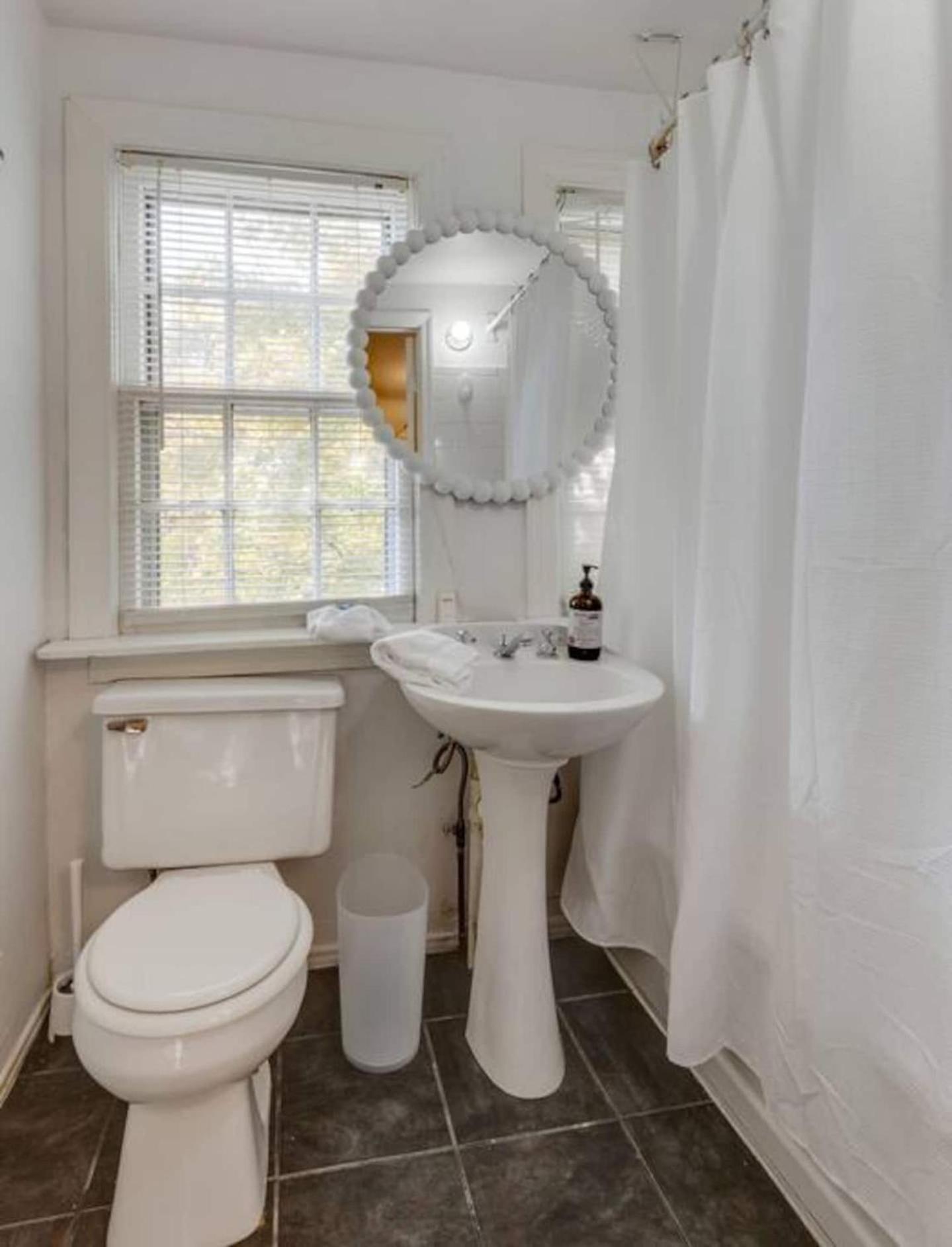 Nashville's Primrose In Hip Belmont Area Holiday home