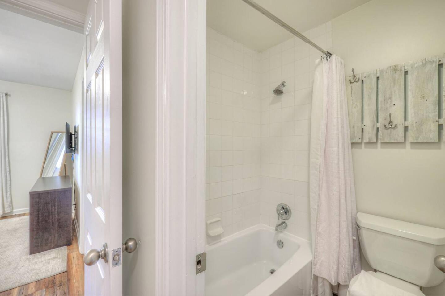 Happiness On Nashville's Riverfront - 2bed 2bath *