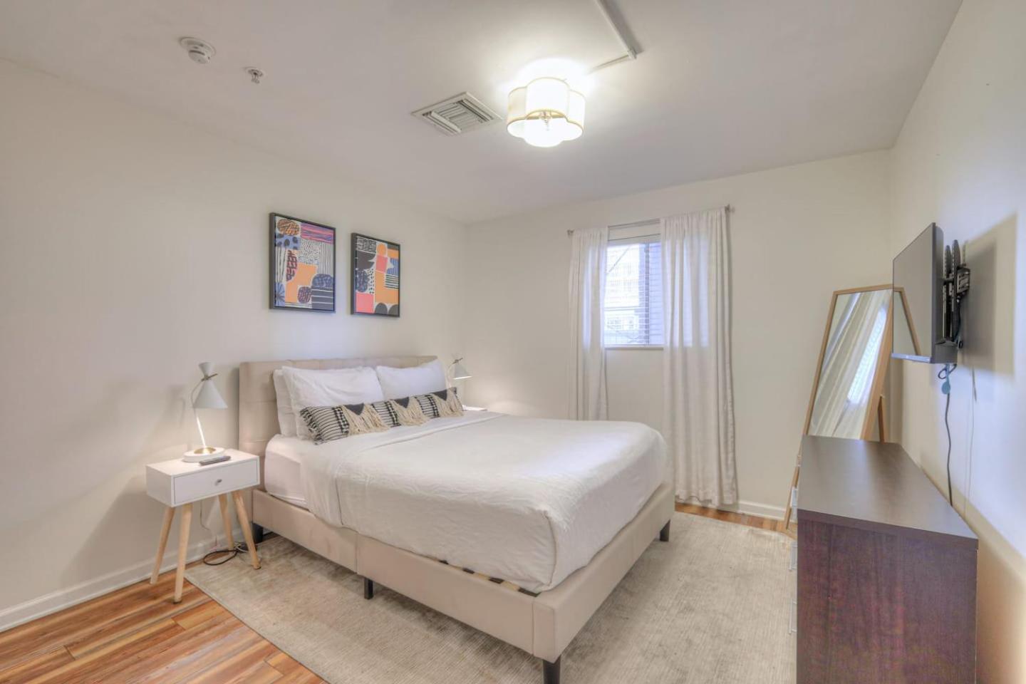 Happiness On Nashville's Riverfront - 2bed 2bath * Nashville