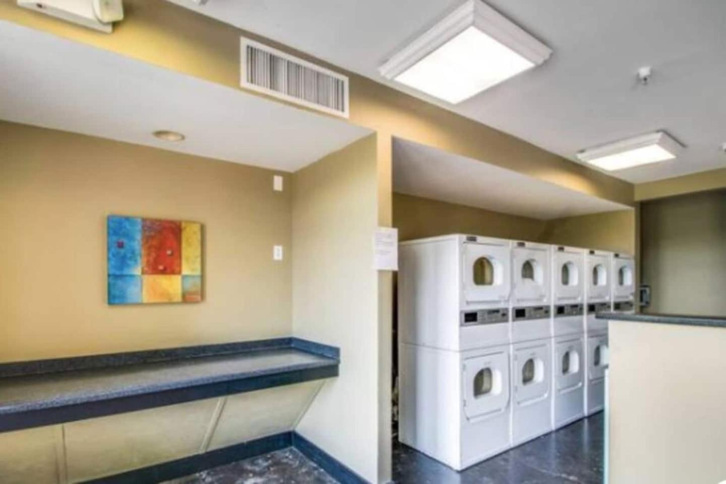 Happiness On Nashville's Riverfront - 2bed 2bath * Nashville