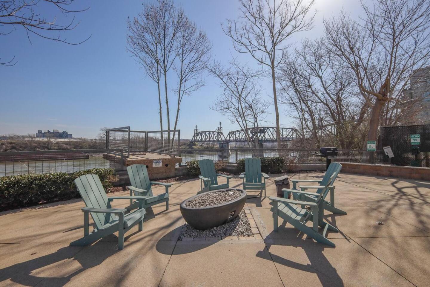 Holiday home Happiness On Nashville's Riverfront - 2bed 2bath Nashville