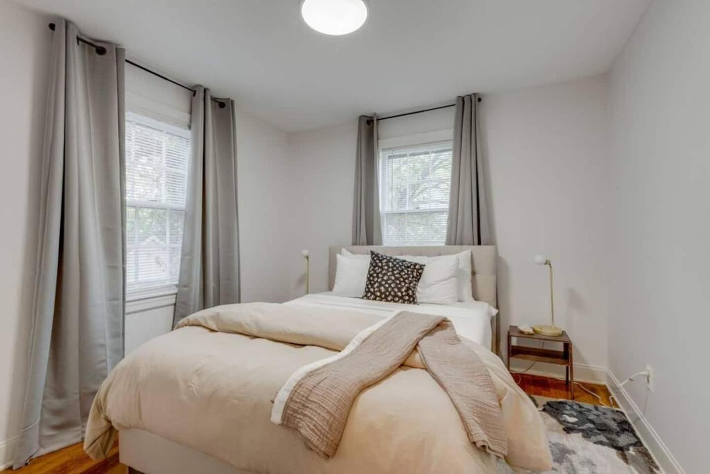 Holiday home Nashville's Primrose In Hip Belmont Area *