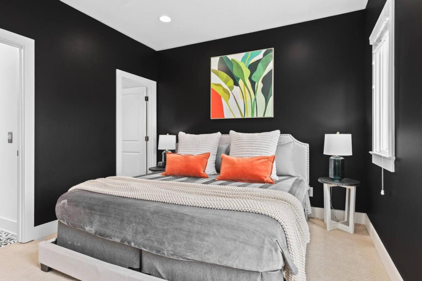 Two Adjacent Homes By 12 South And Belmont That Sleeps 24 Nashville