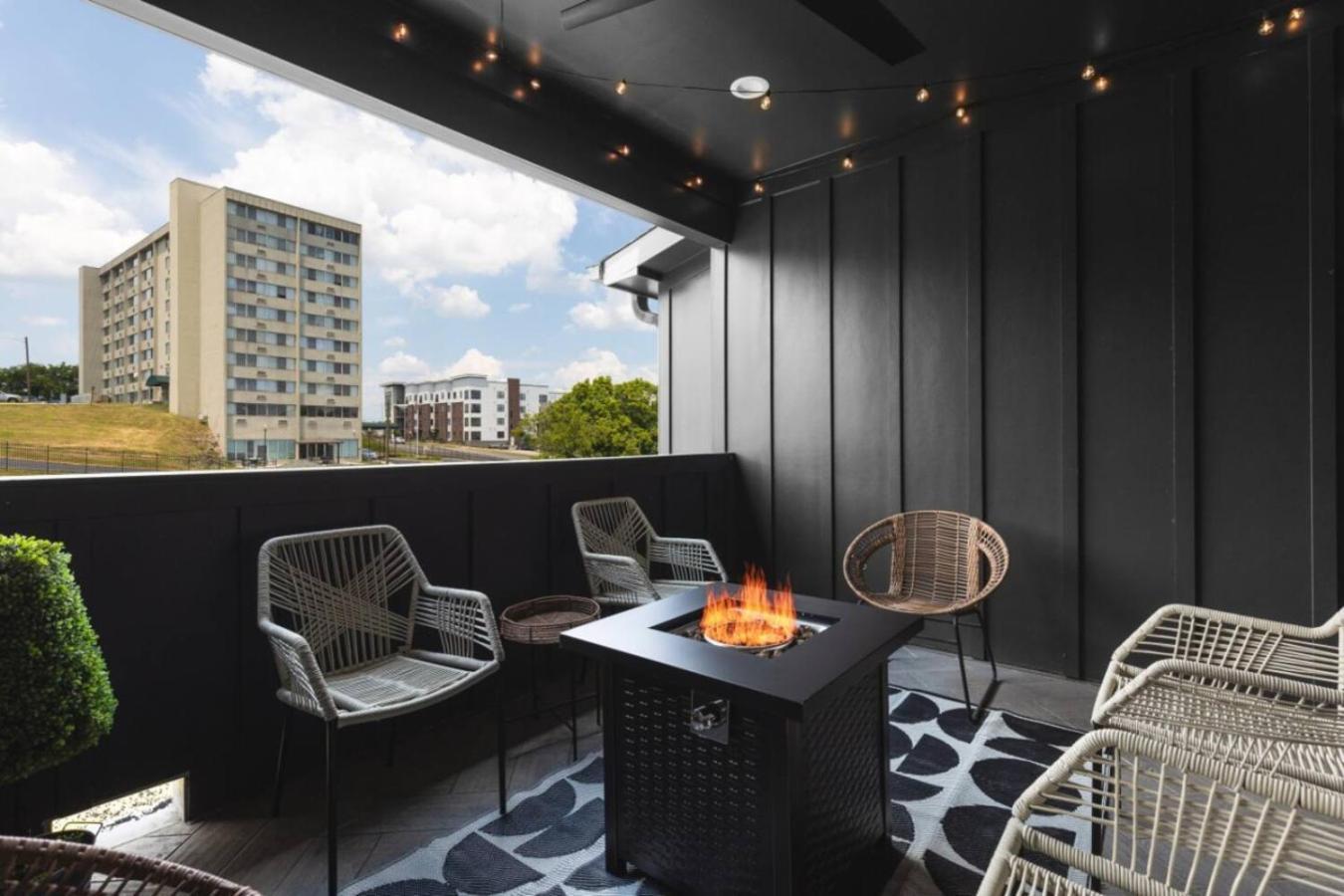 Holiday home Two Adjacent Homes By 12 South And Belmont That Sleeps 24