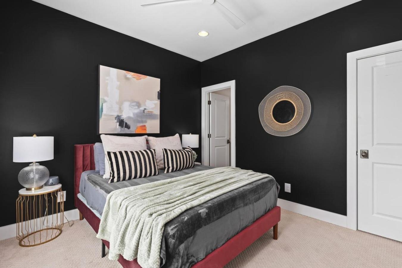 Holiday home Two Adjacent Homes By 12 South And Belmont That Sleeps 24 Nashville