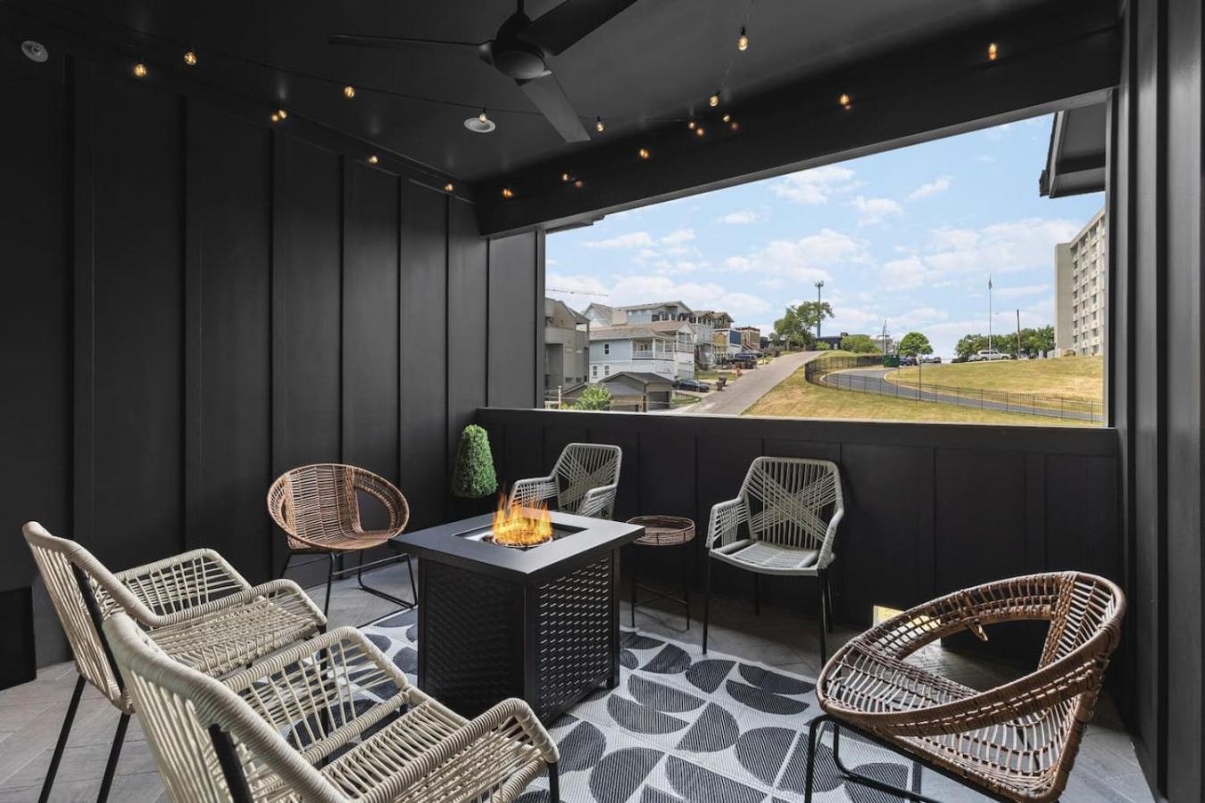 Holiday home Two Adjacent Homes By 12 South And Belmont That Sleeps 24 Nashville