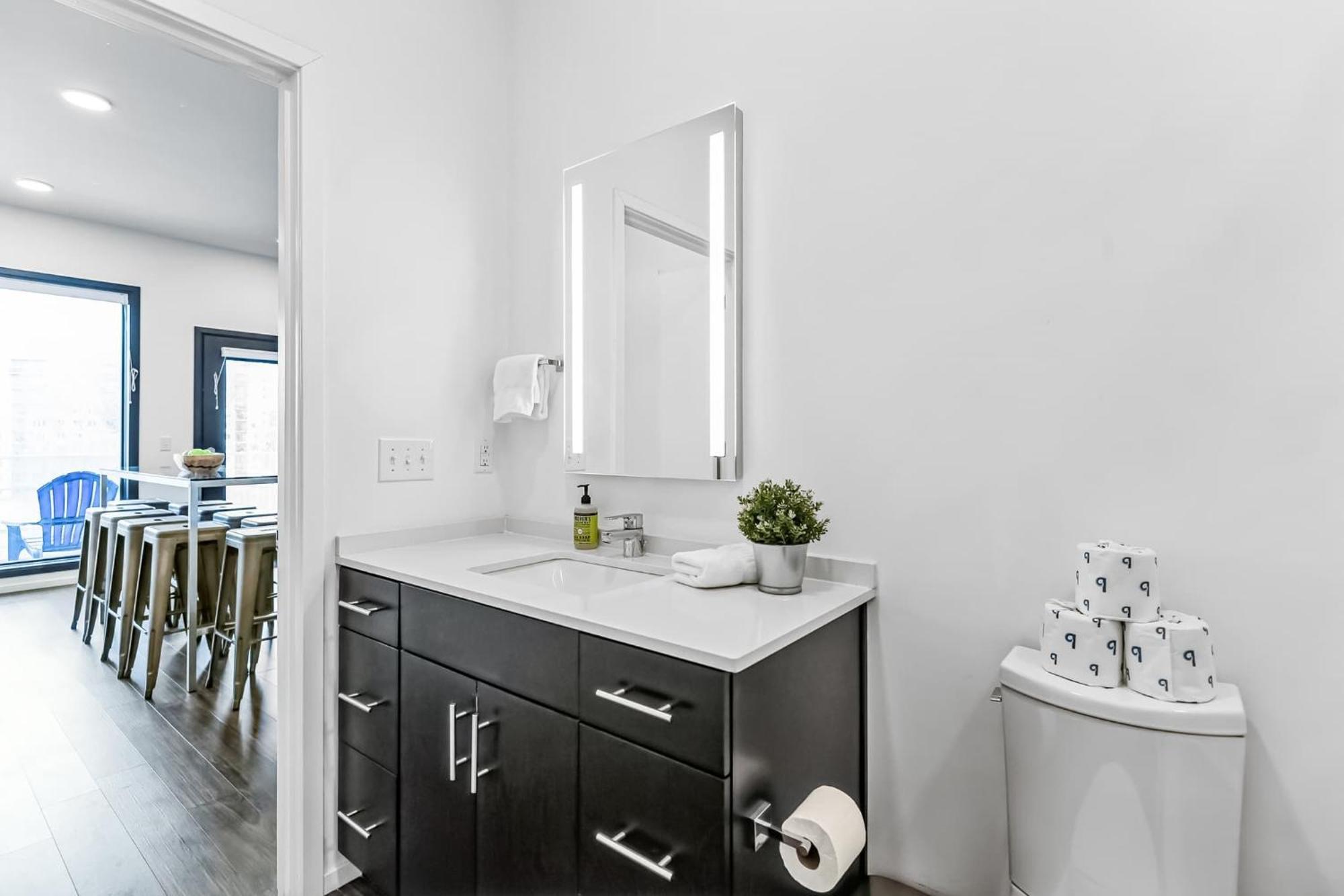 Chic For 8 In Desirable Gulch Neighborhood *