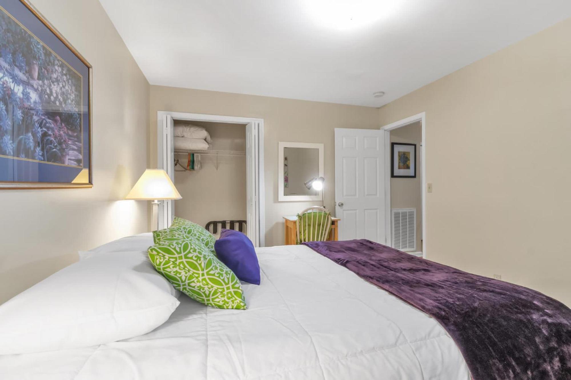 Cozy 3 Bdr In West L Close To Tsu *