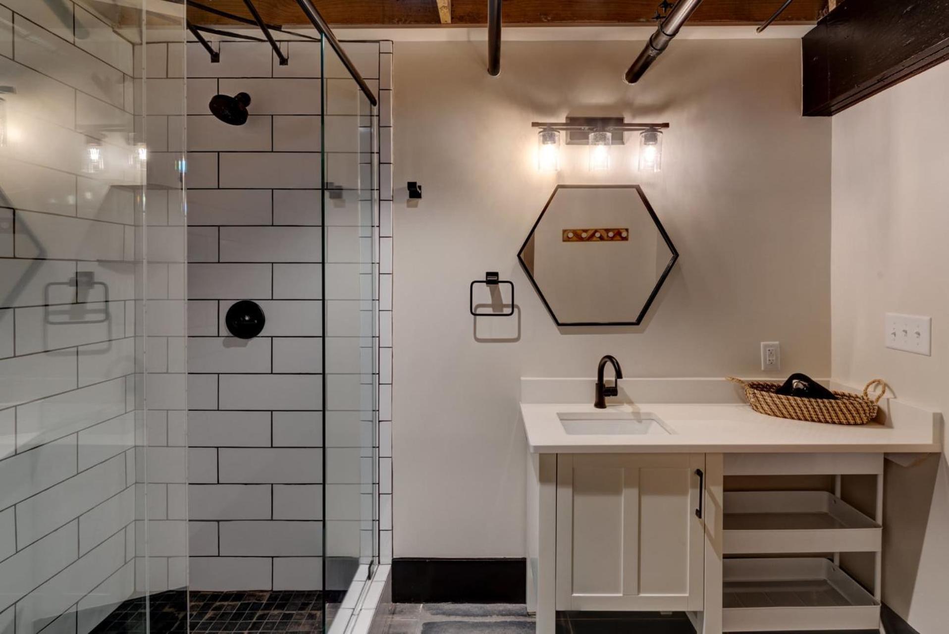 2 Separate Units With Exclusive Access To Club