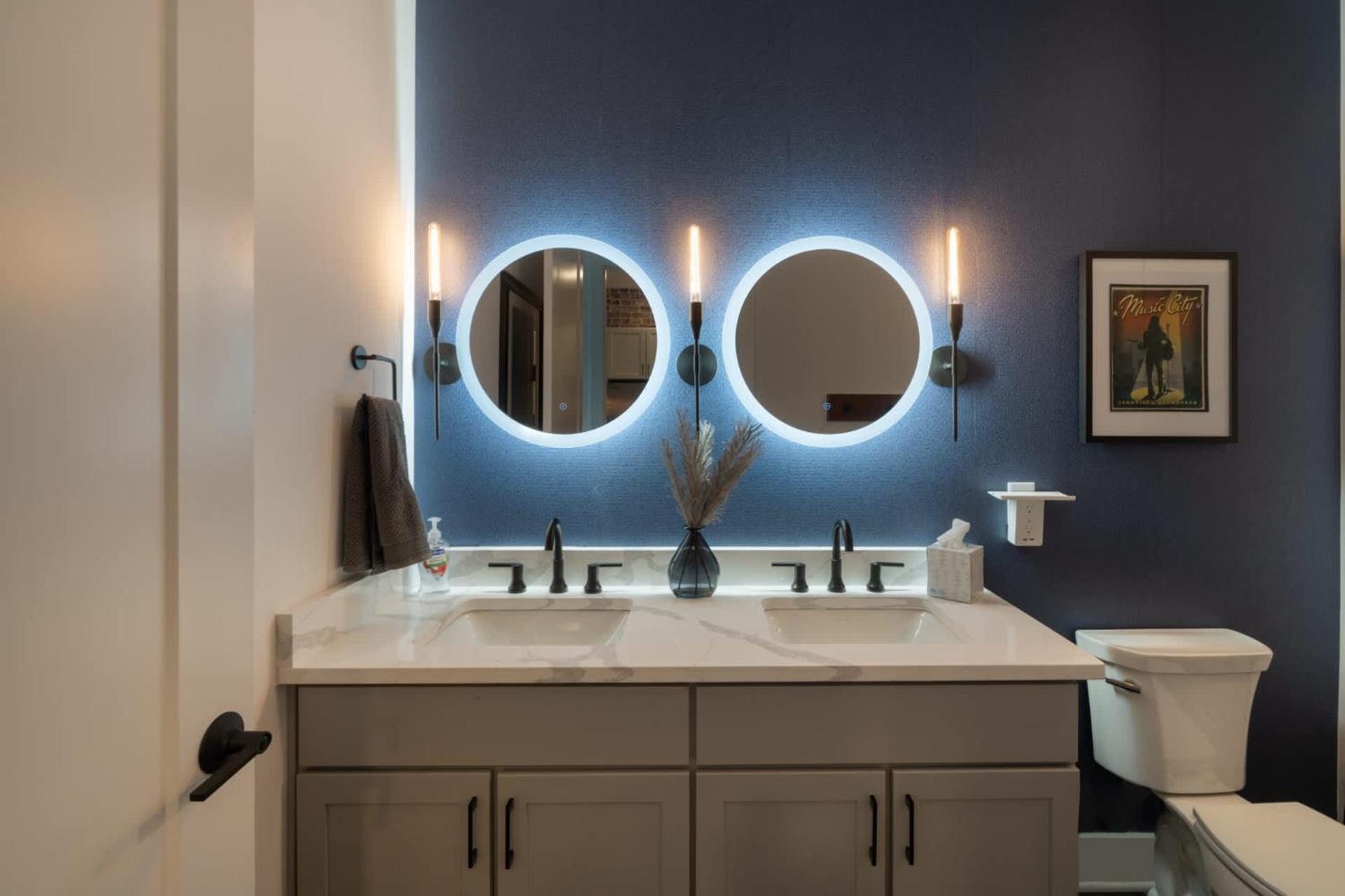 Trendy Close To Nissan Stadium Nashville