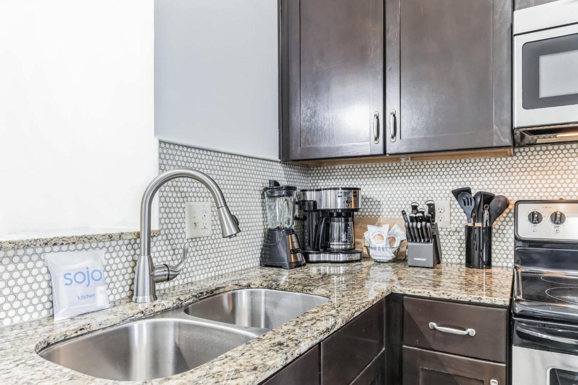 Holiday home Chic And Modern West End Living Nashville