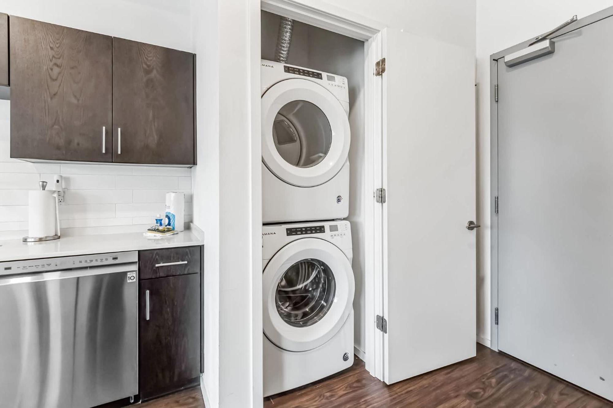 Chic For 8 In Desirable Gulch Neighborhood Holiday home *