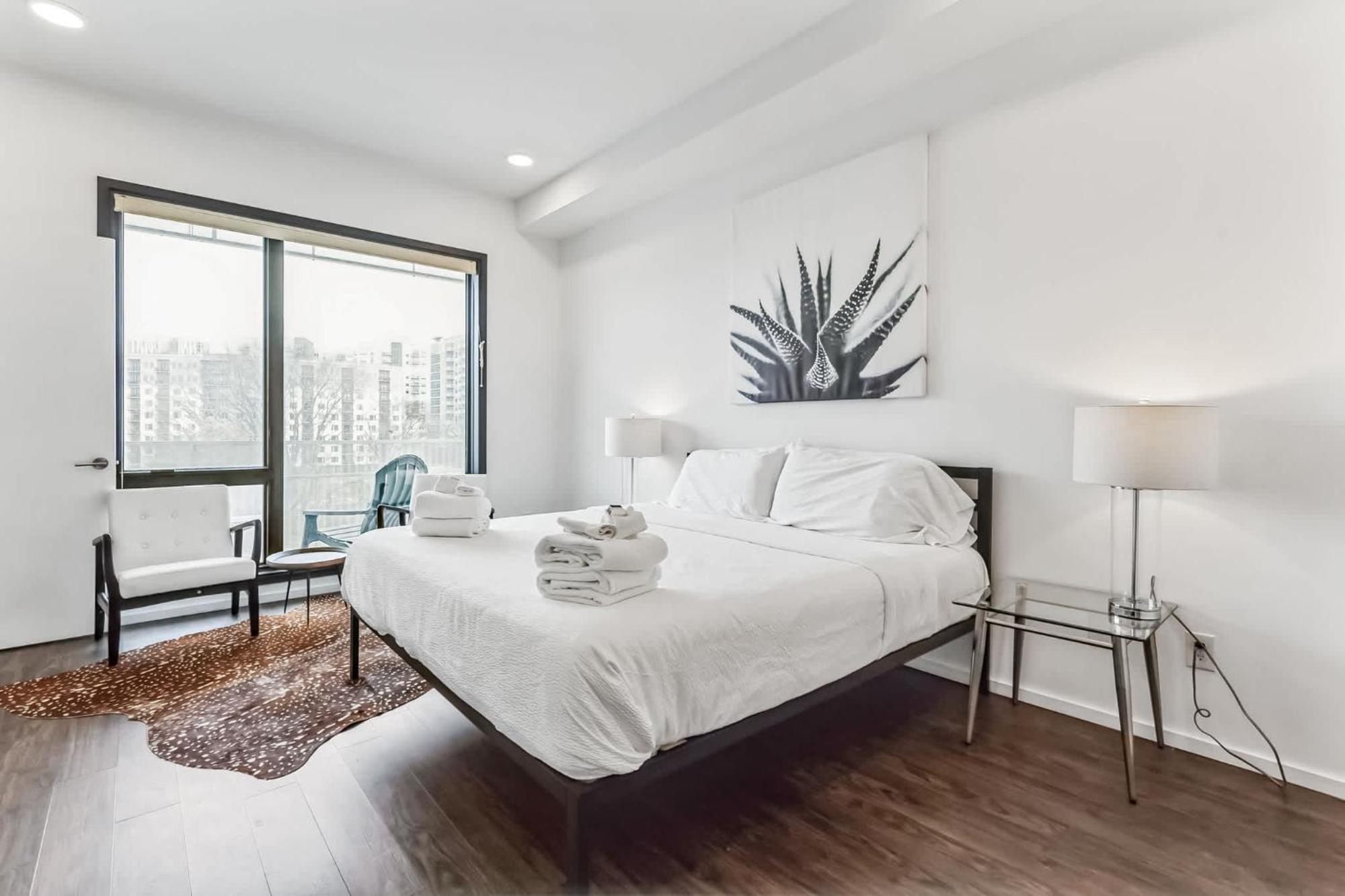 Chic For 8 In Desirable Gulch Neighborhood Holiday home *