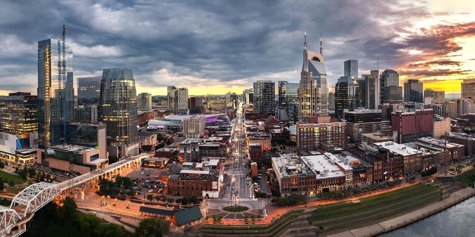 Retreat For 4 Near Dt Walk To Broadway Nashville