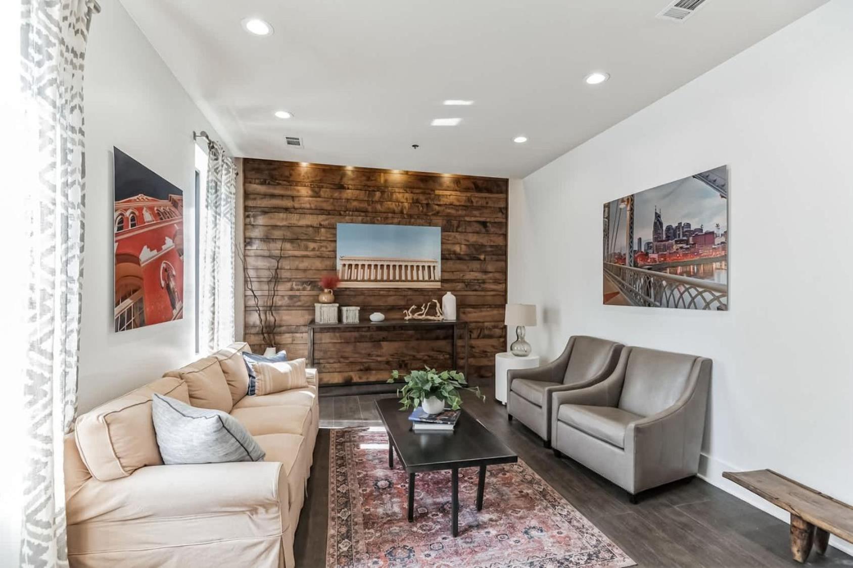 Beautiful For 4 Mins To Nightlife Nashville