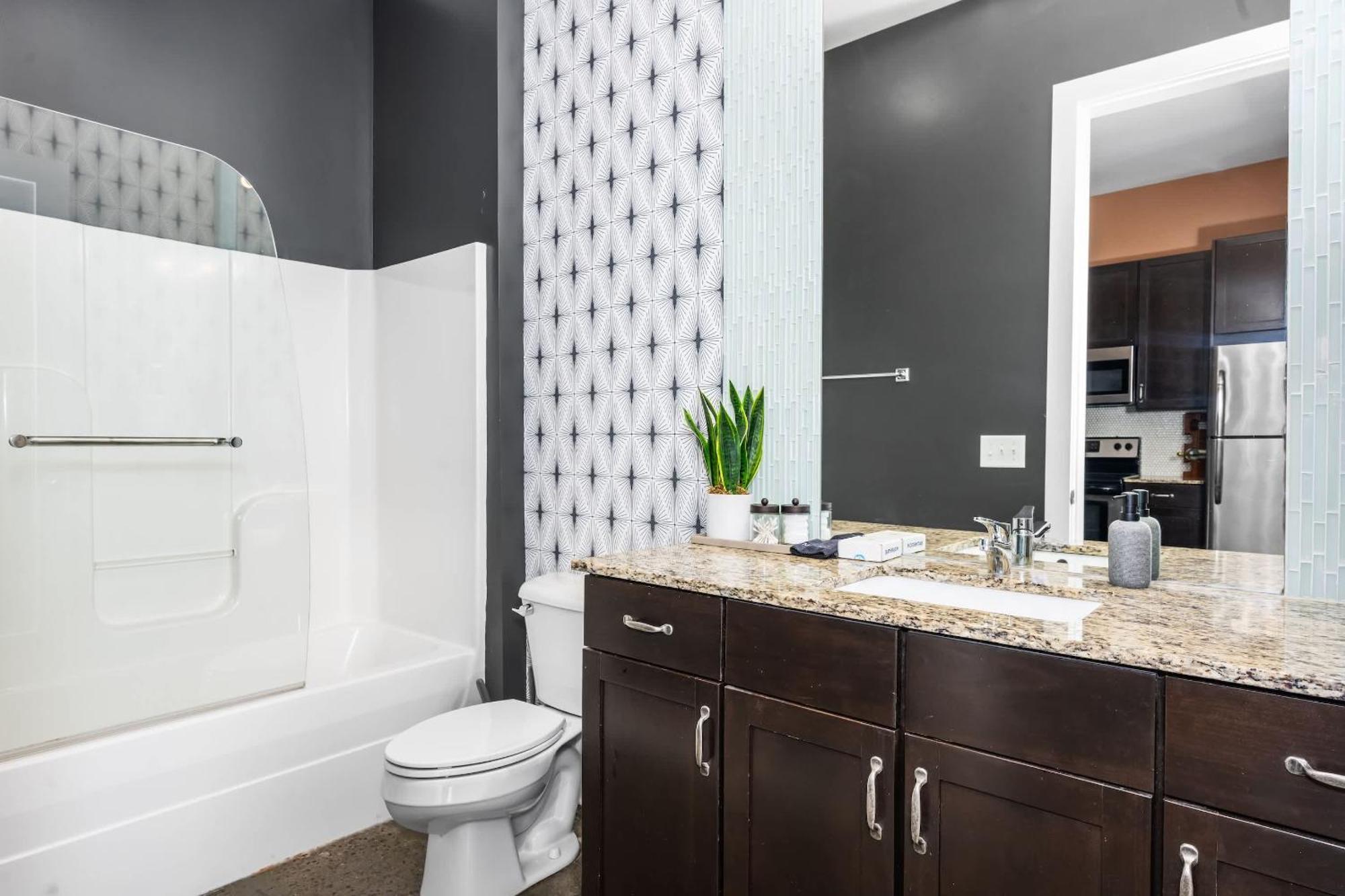 Beautiful For 4 Mins To Nightlife