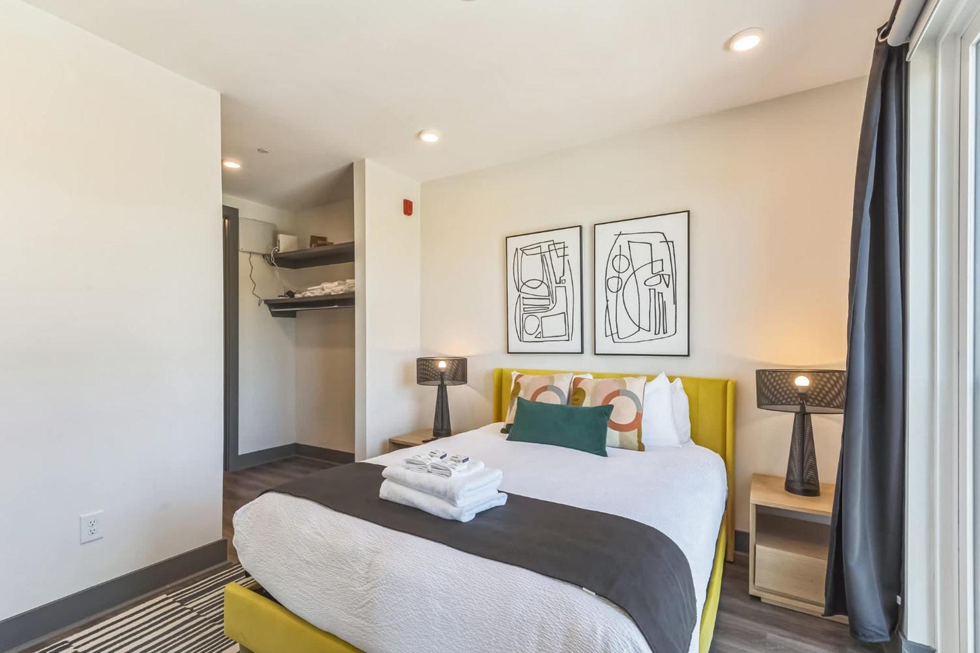 Gorgeous For 8 With Rooftop & Gym Near Dt Apartment Nashville