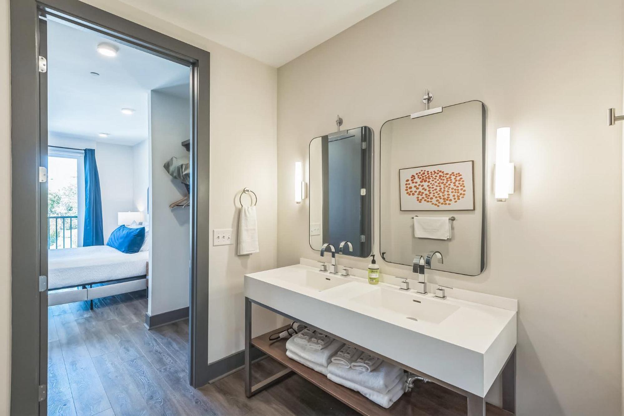 Gorgeous For 8 With Rooftop & Gym Near Dt Apartment *