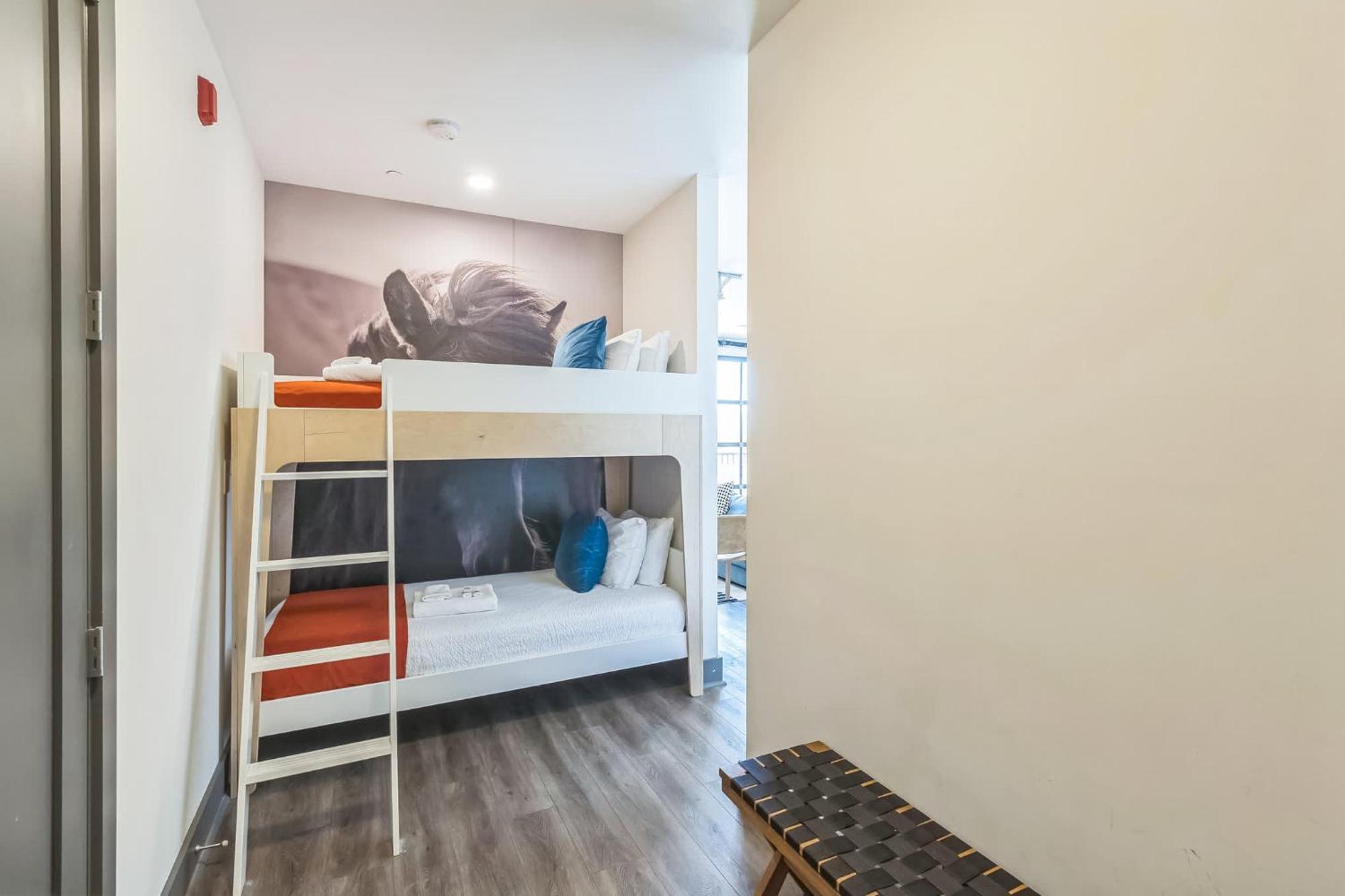 Apartment Gorgeous For 8 With Rooftop & Gym Near Dt Nashville