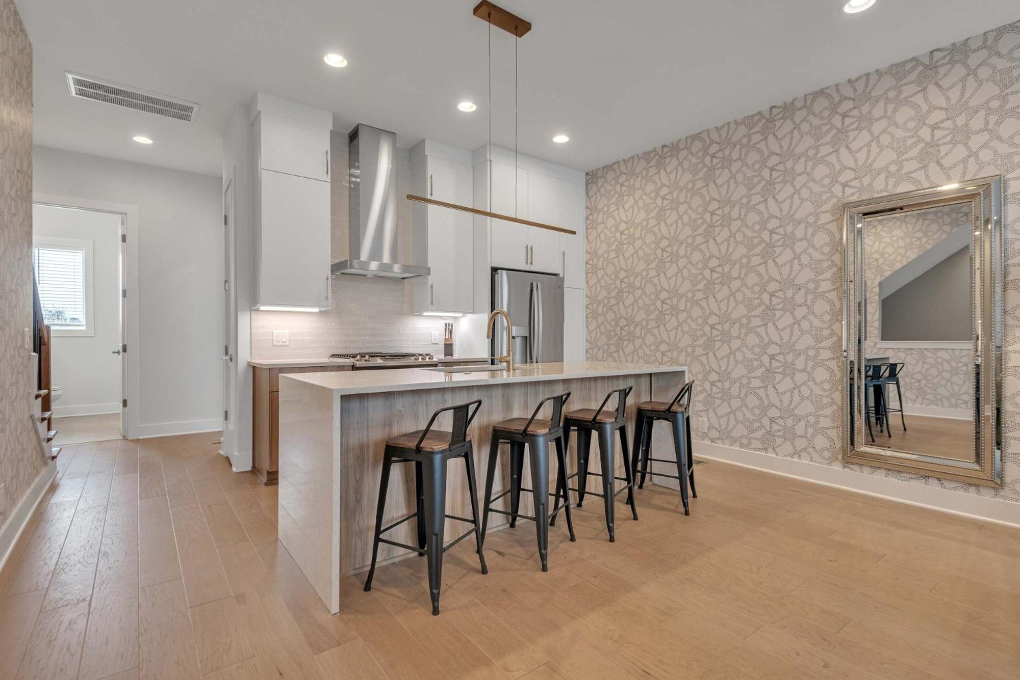 Holiday home Music Mansion 2 Miles To Broadway - 13 Beds *