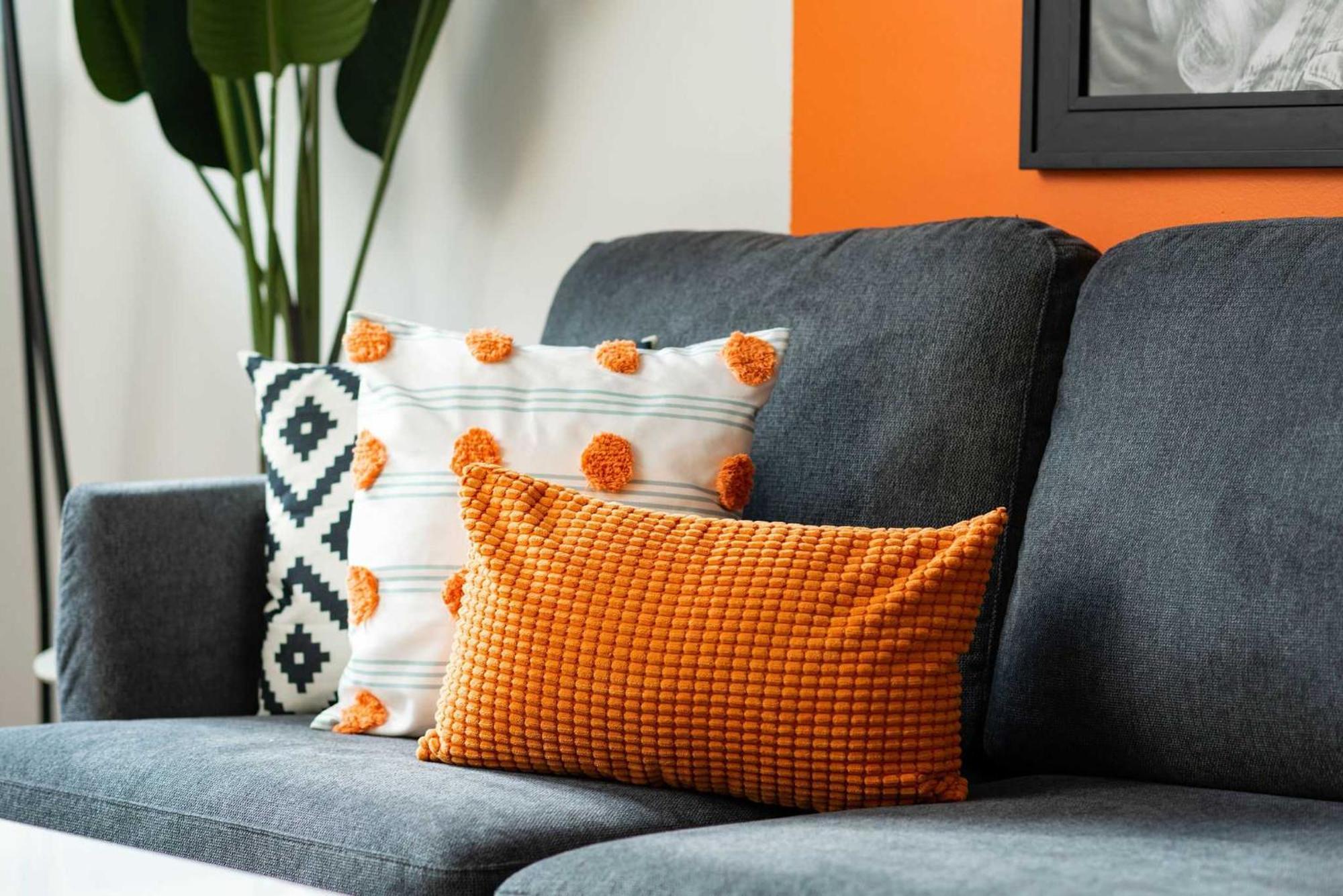 Dolly's Oasis On Music Row Apartment