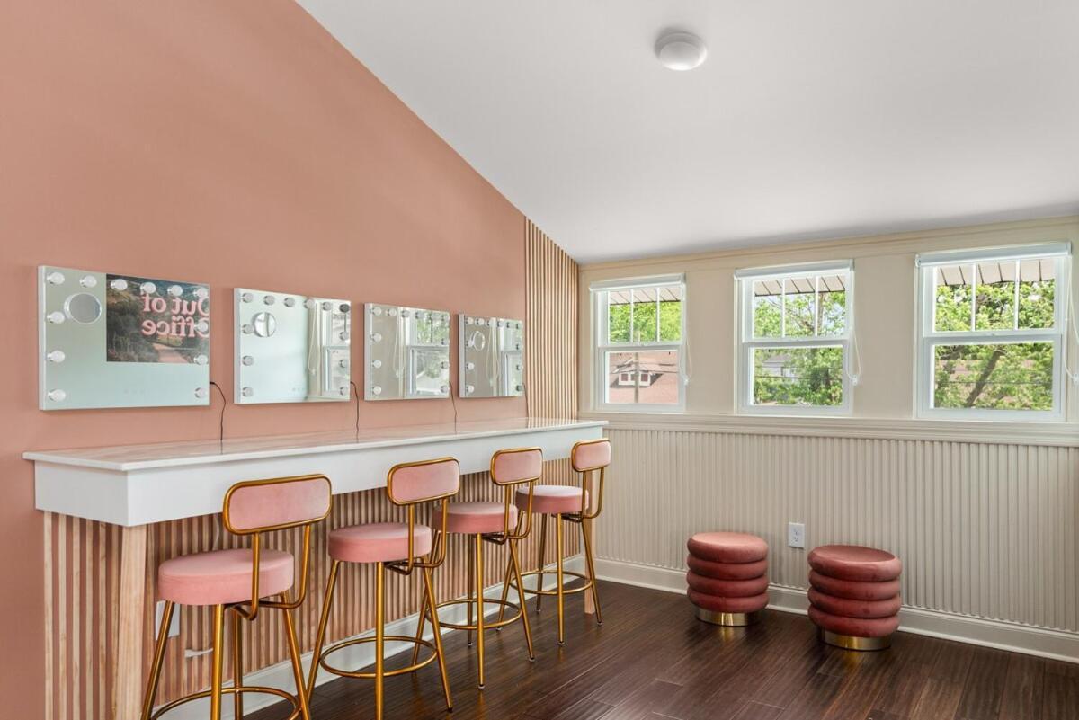 4 Bedroom House With Hot Tub And Backyard Close To Downtown Holiday home Nashville